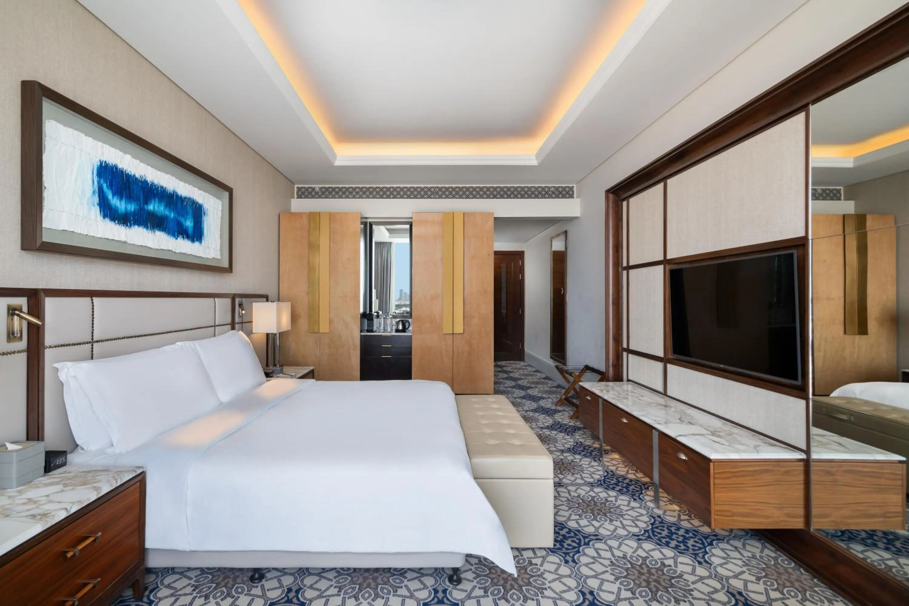 Bed in Grand Plaza Mövenpick Media City