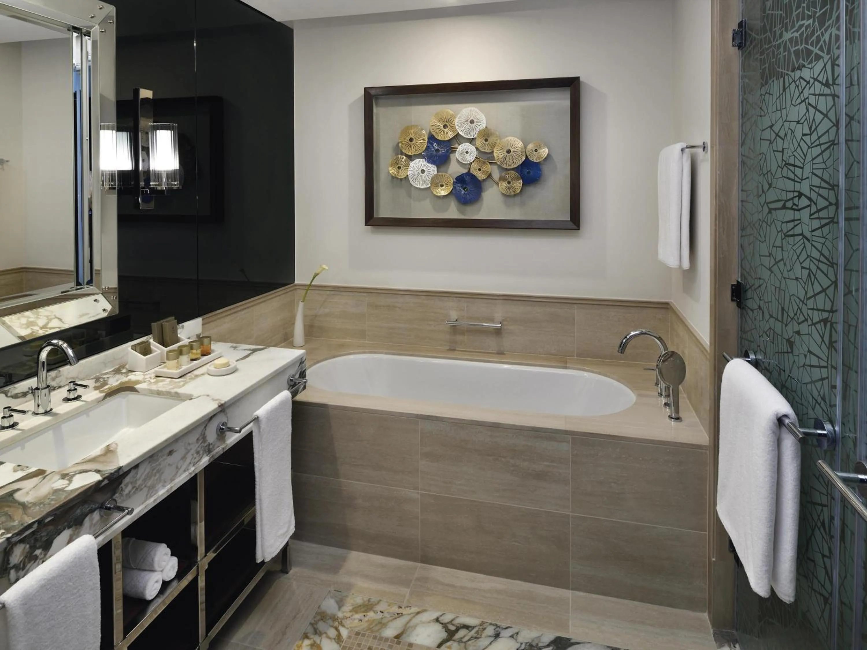 Bedroom in Grand Plaza Mövenpick Media City