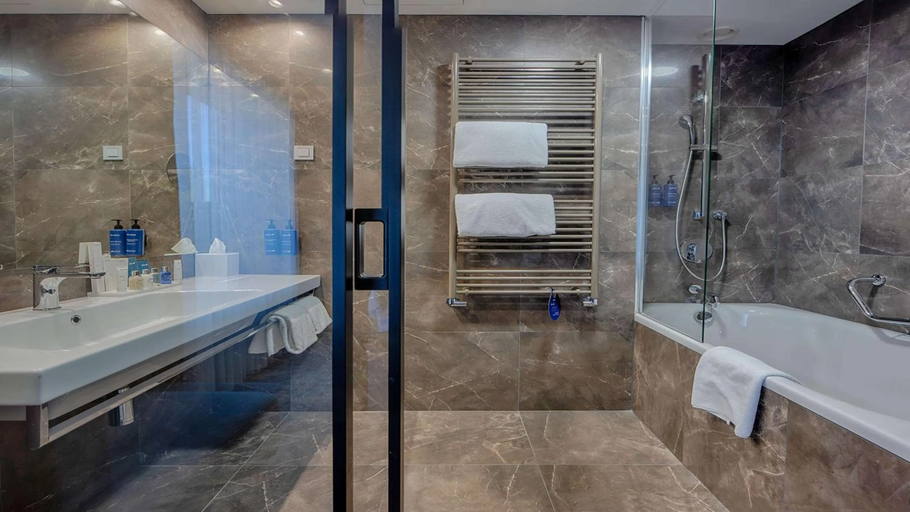 Bathroom in Radisson Blu Plaza Hotel Ljubljana