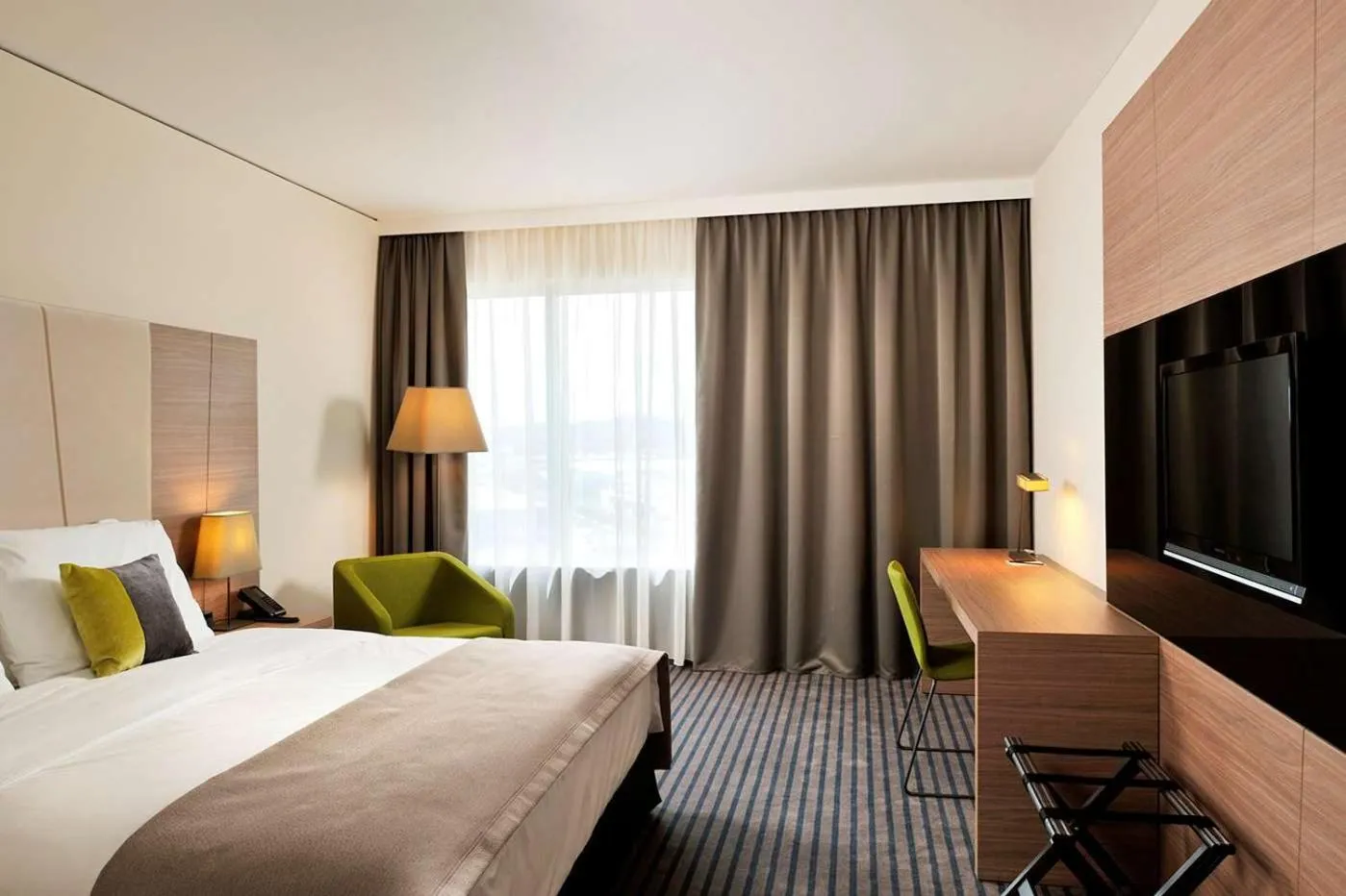 Photo of the whole room, Bed in Radisson Blu Plaza Hotel Ljubljana