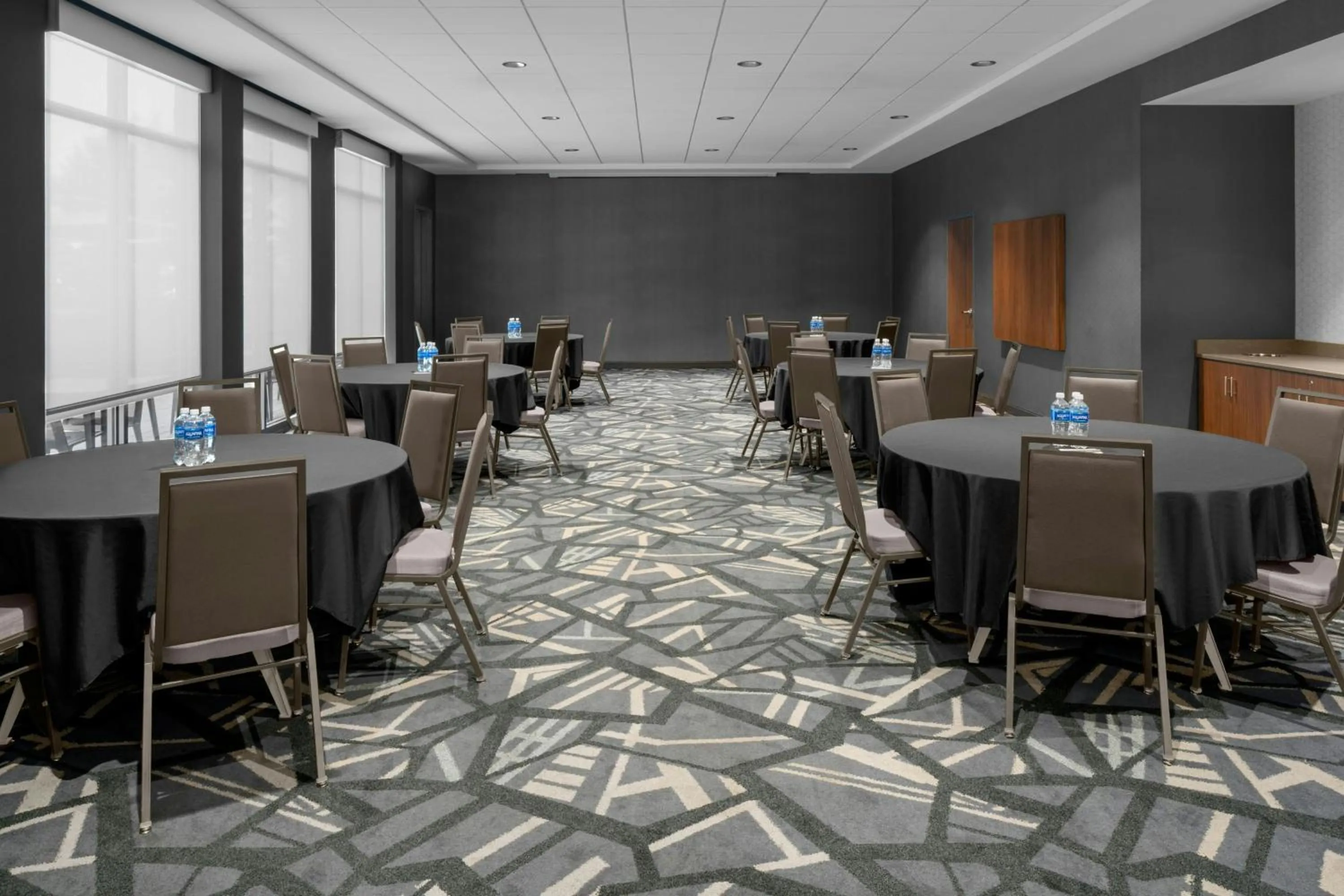 Meeting/conference room in SpringHill Suites by Marriott Columbus Easton Area