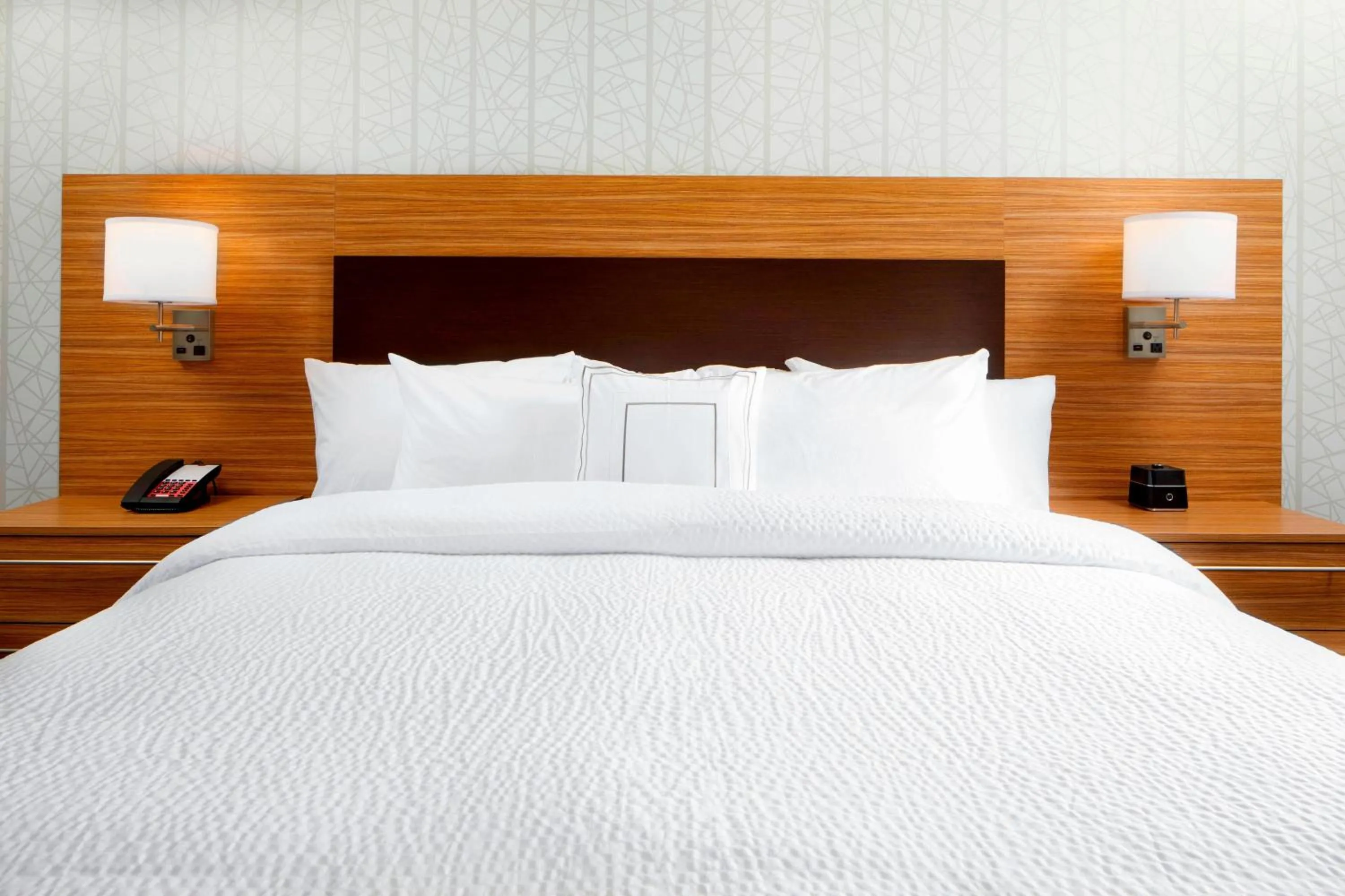 Photo of the whole room, Bed in TownePlace Suites by Marriott Columbus Easton Area