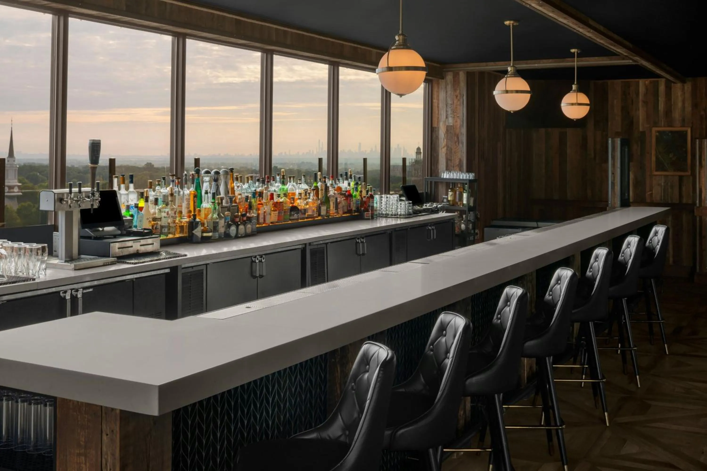 Lounge or bar in The MC, Autograph Collection