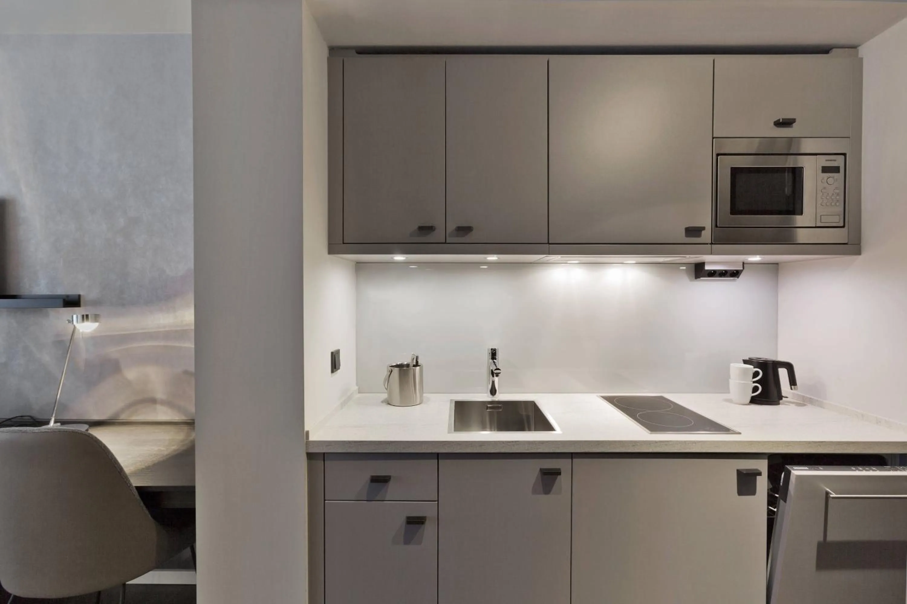 Kitchen or kitchenette in Residence Inn by Marriott Frankfurt City Center