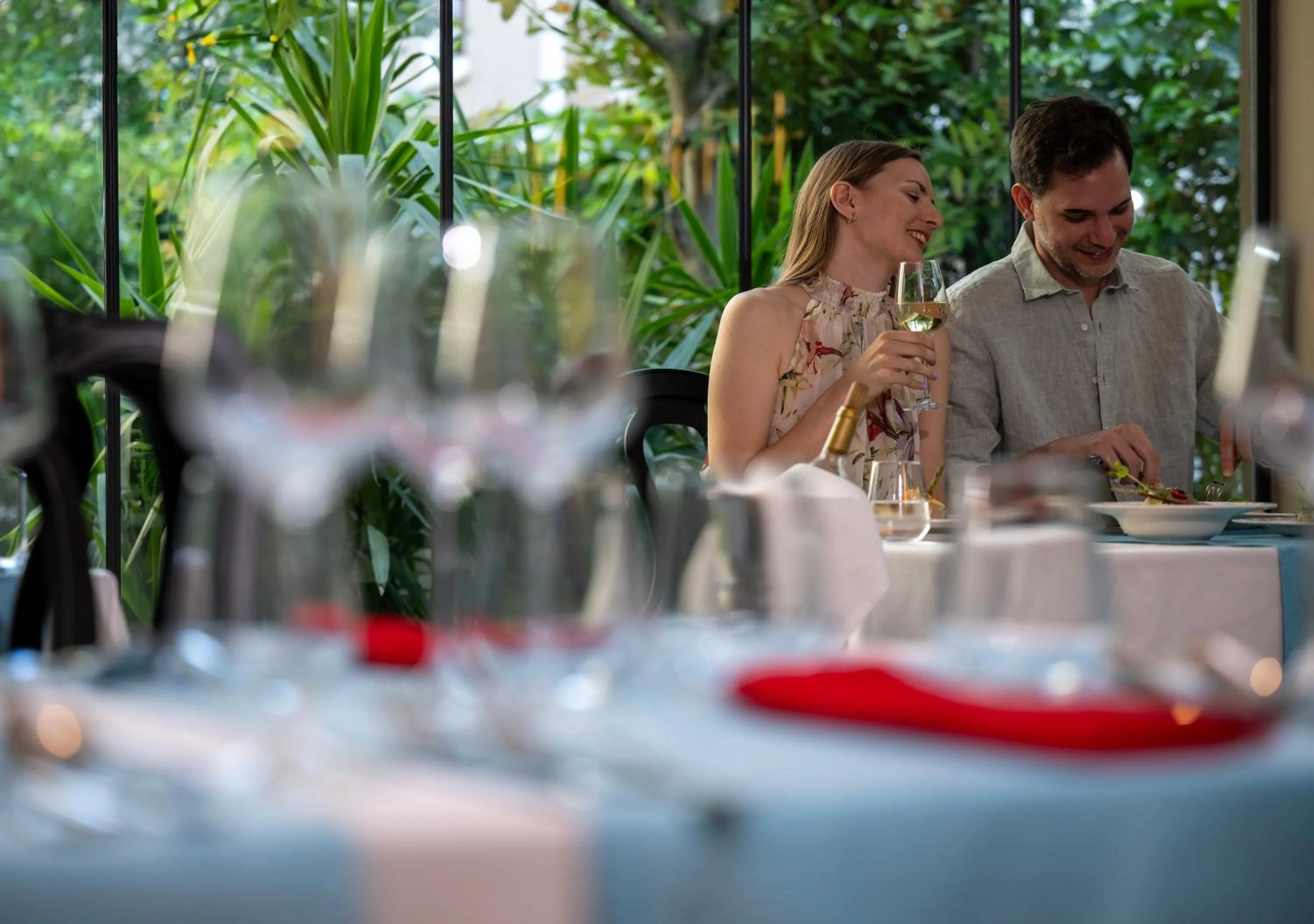 People in Sailor's Beach Club