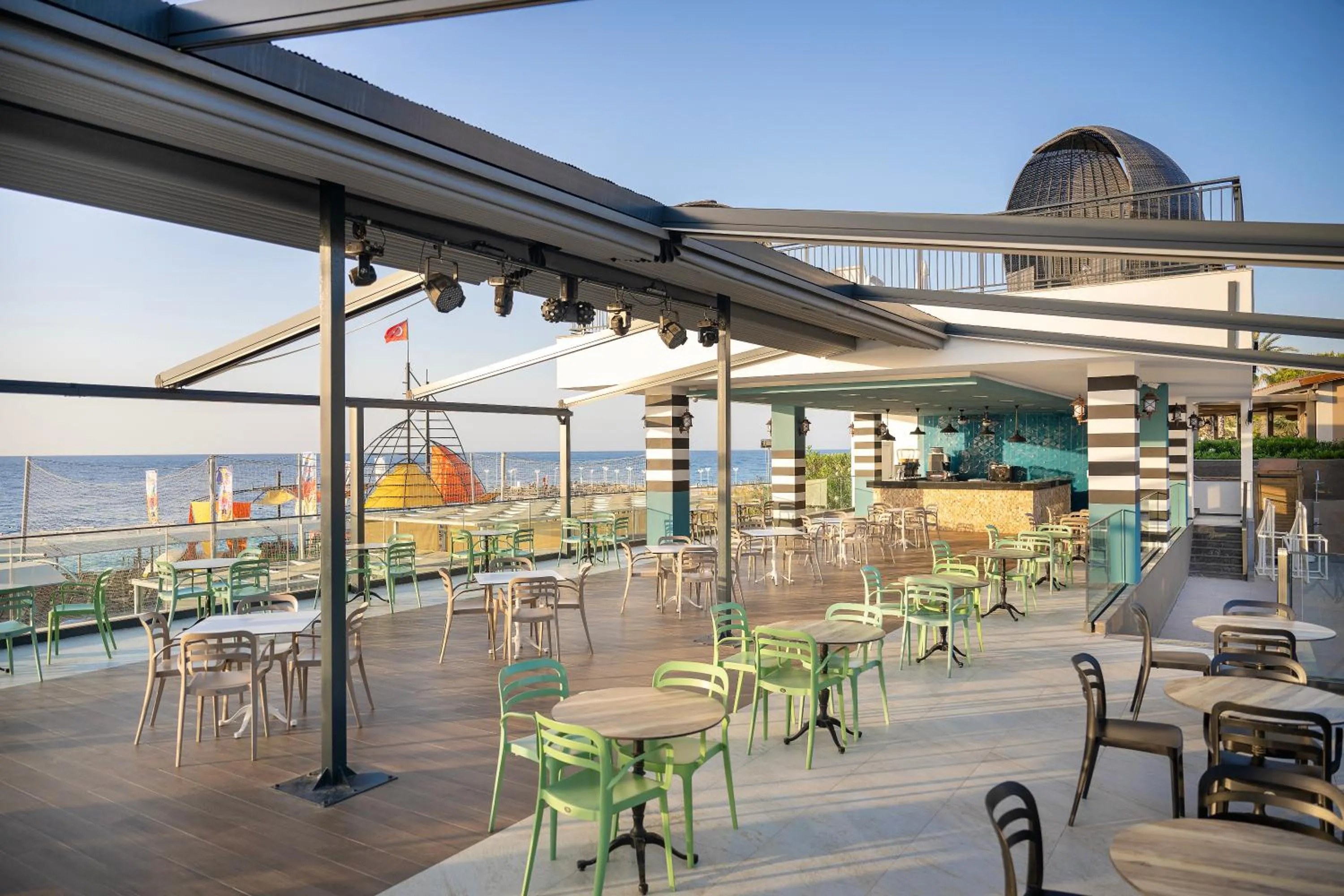 Lounge or bar in Sailor's Beach Club