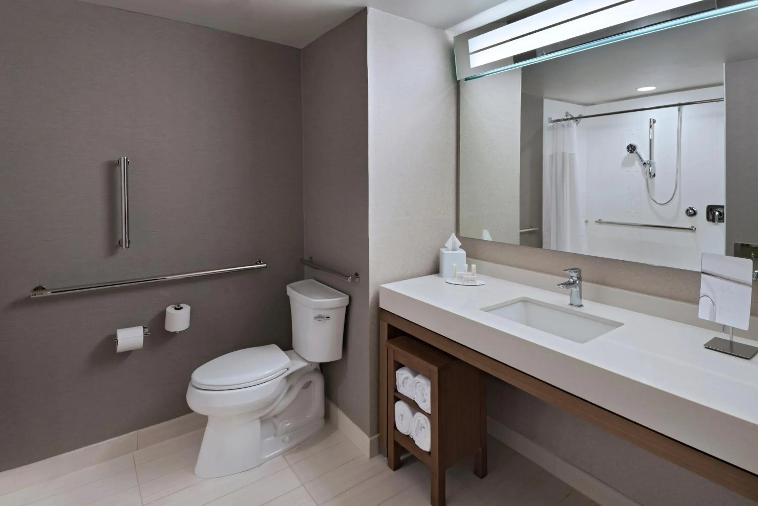 King Room with Sofa Bed in Courtyard by Marriott Jackson Madison King Room with Sofa Bed in Courtyard by Marriott Jackson Madison