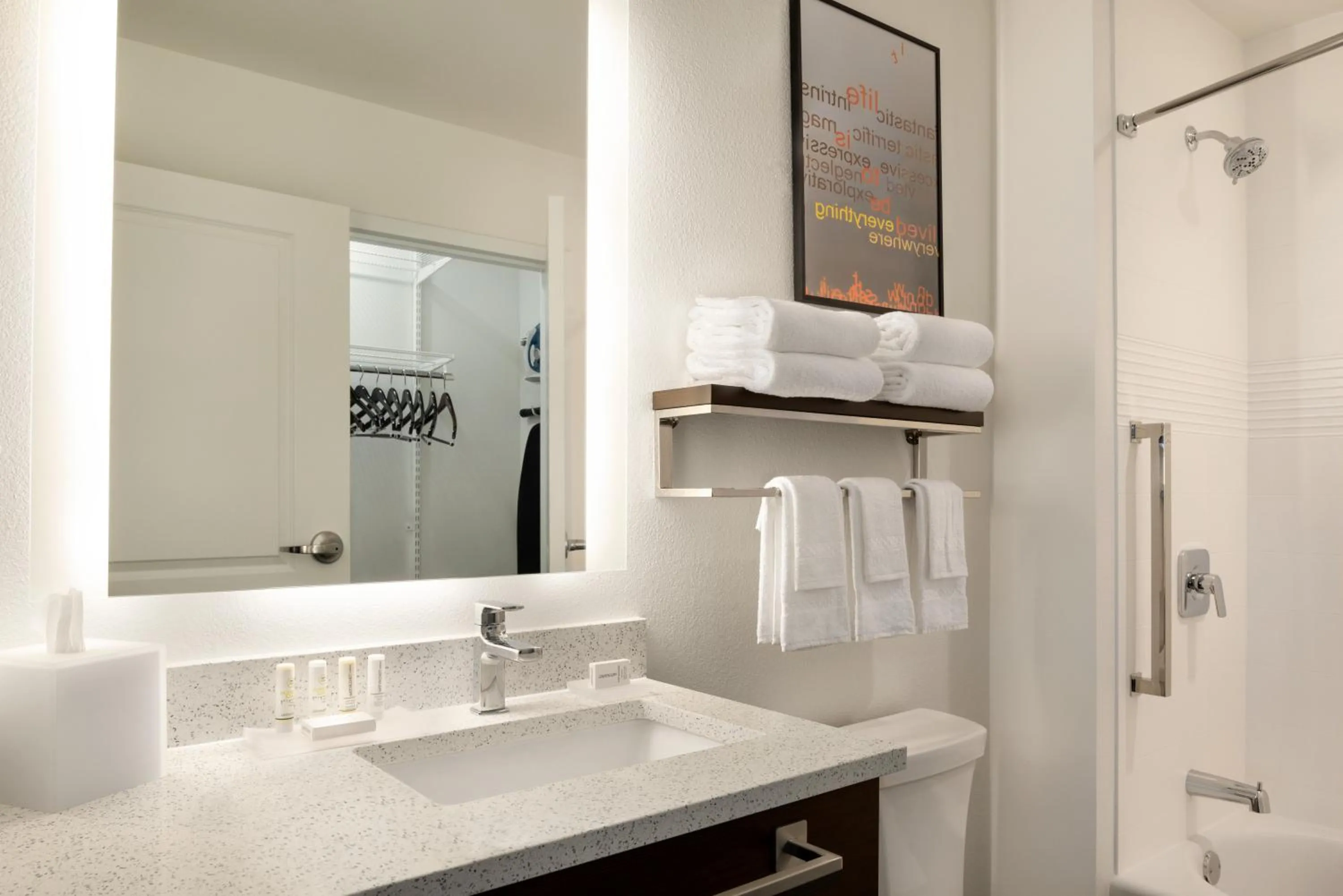 Bathroom in TownePlace Suites by Marriott Milwaukee Grafton