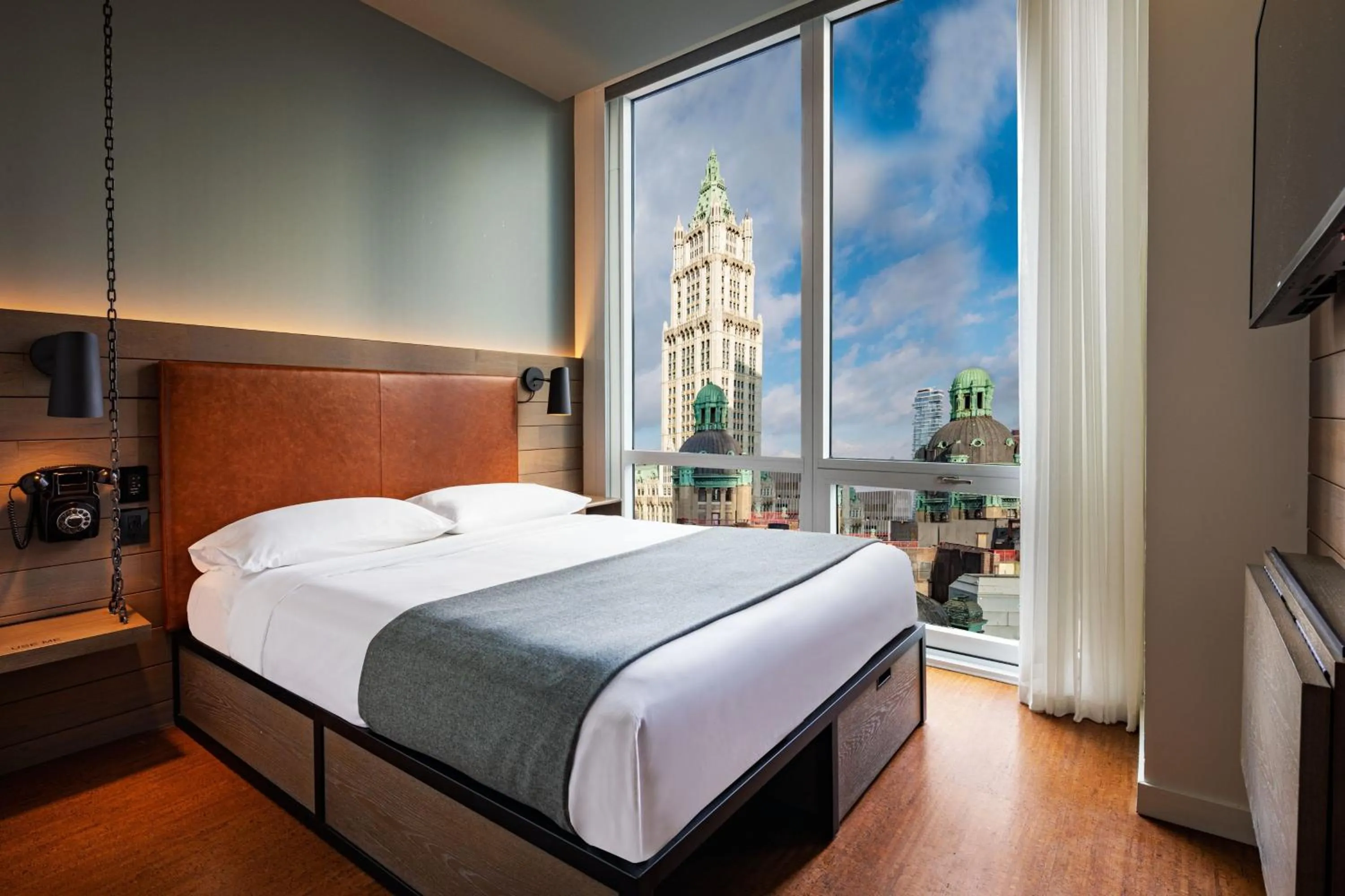 Photo of the whole room, Bed in Moxy NYC Downtown