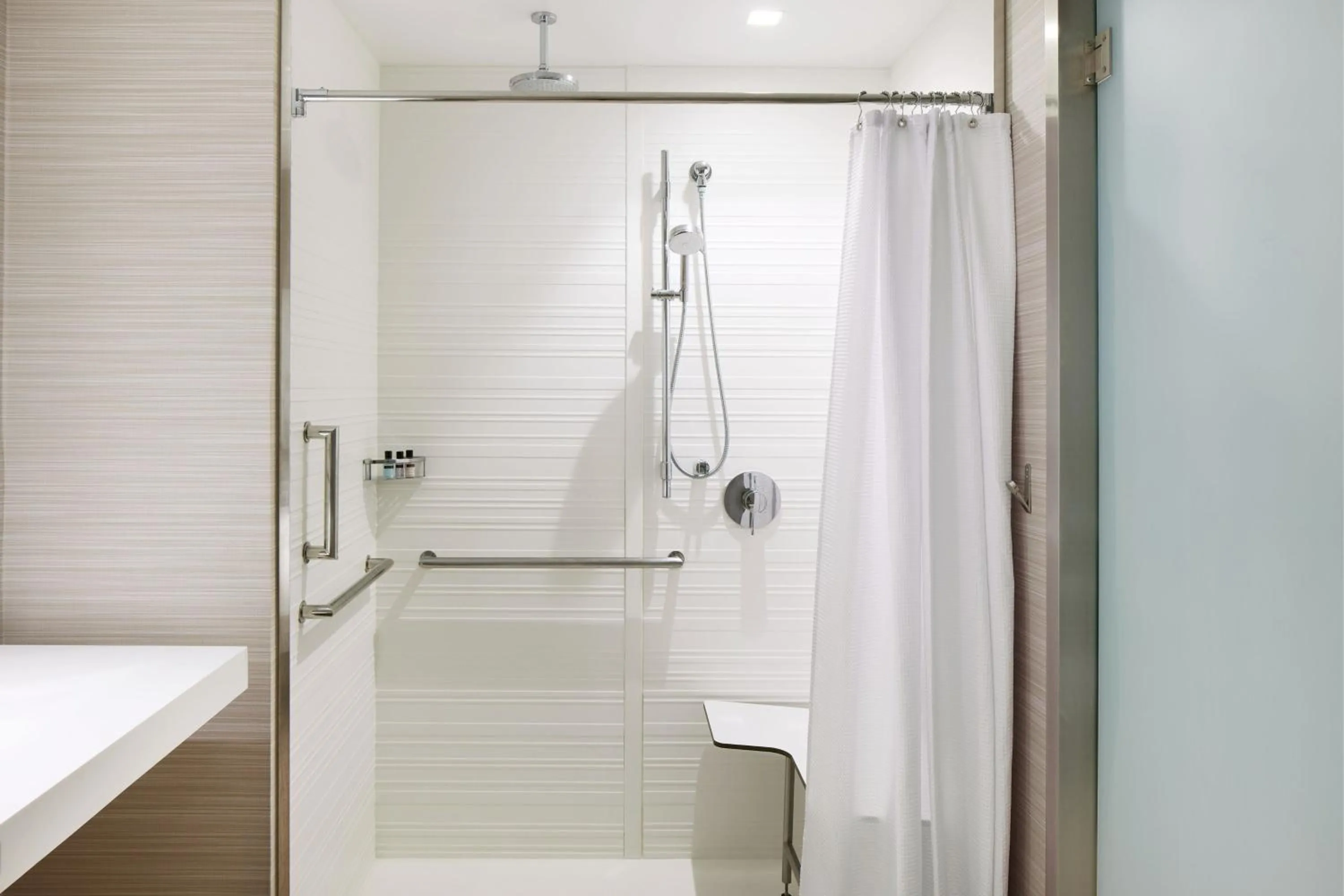 Bathroom in AC Hotel Phoenix Biltmore