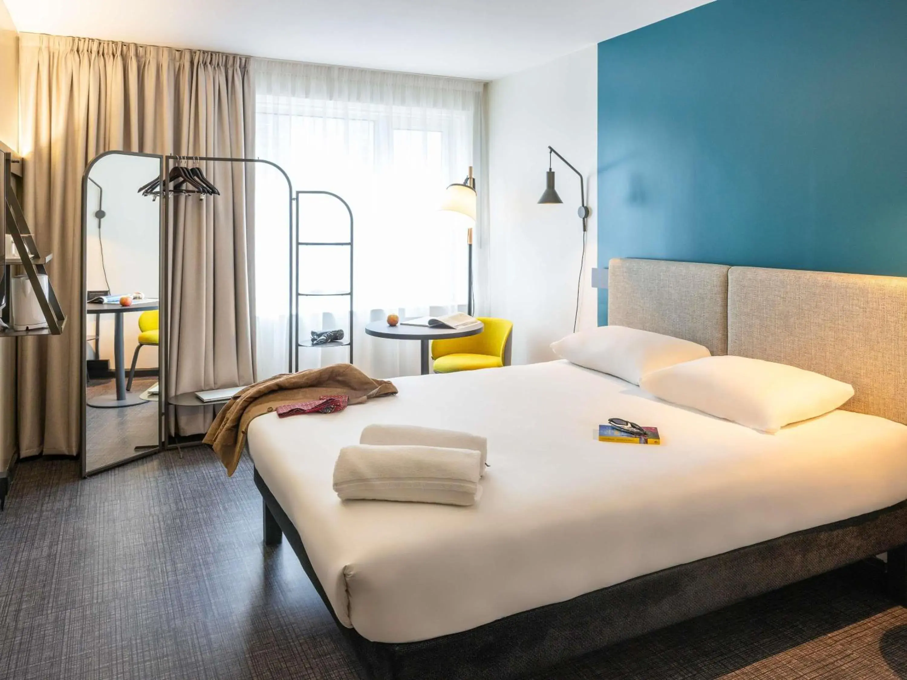 Superior Double Room in ibis Bristol Temple Meads Superior Double Room in ibis Bristol Temple Meads