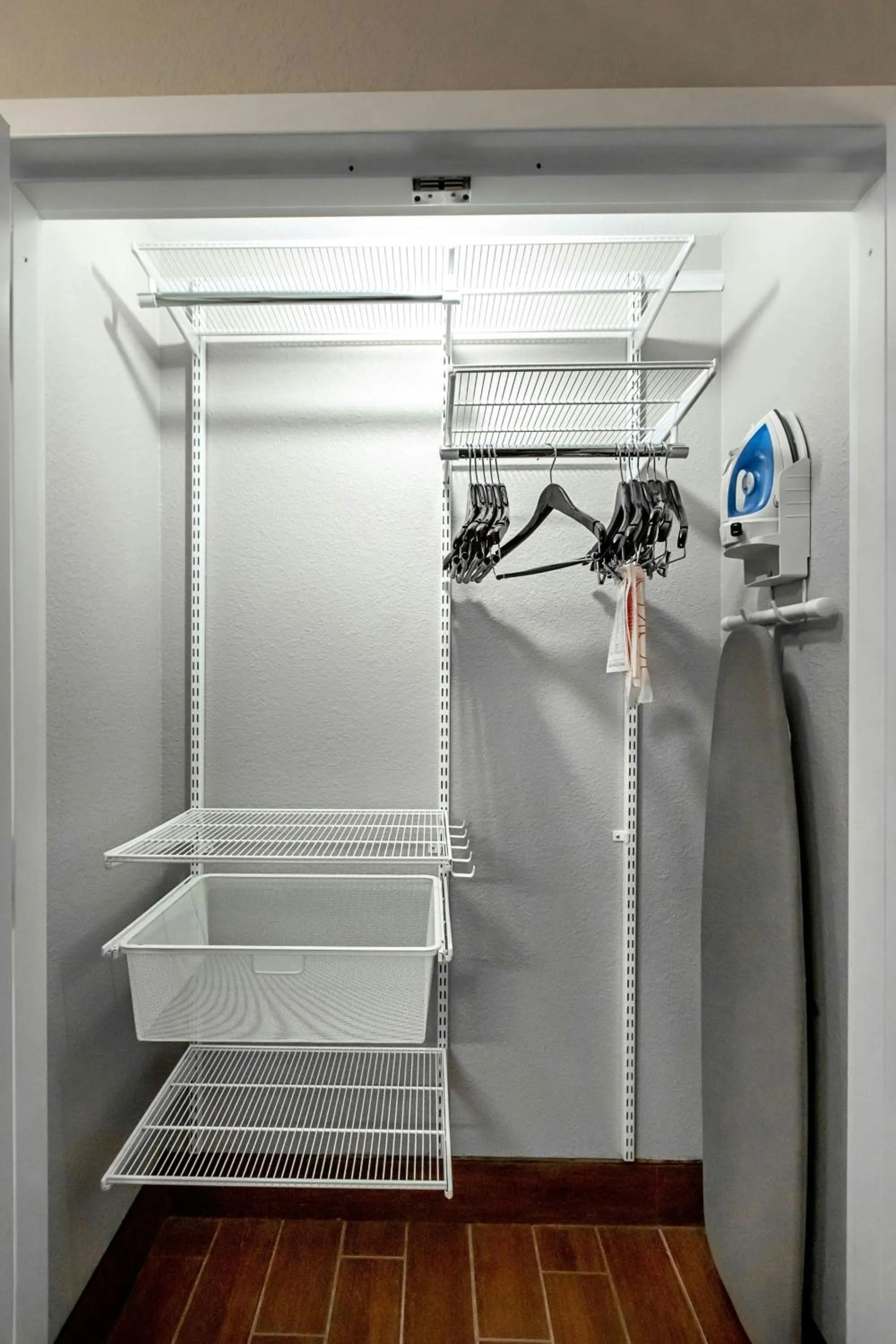 Bedroom in TownePlace Suites by Marriott Louisville Airport