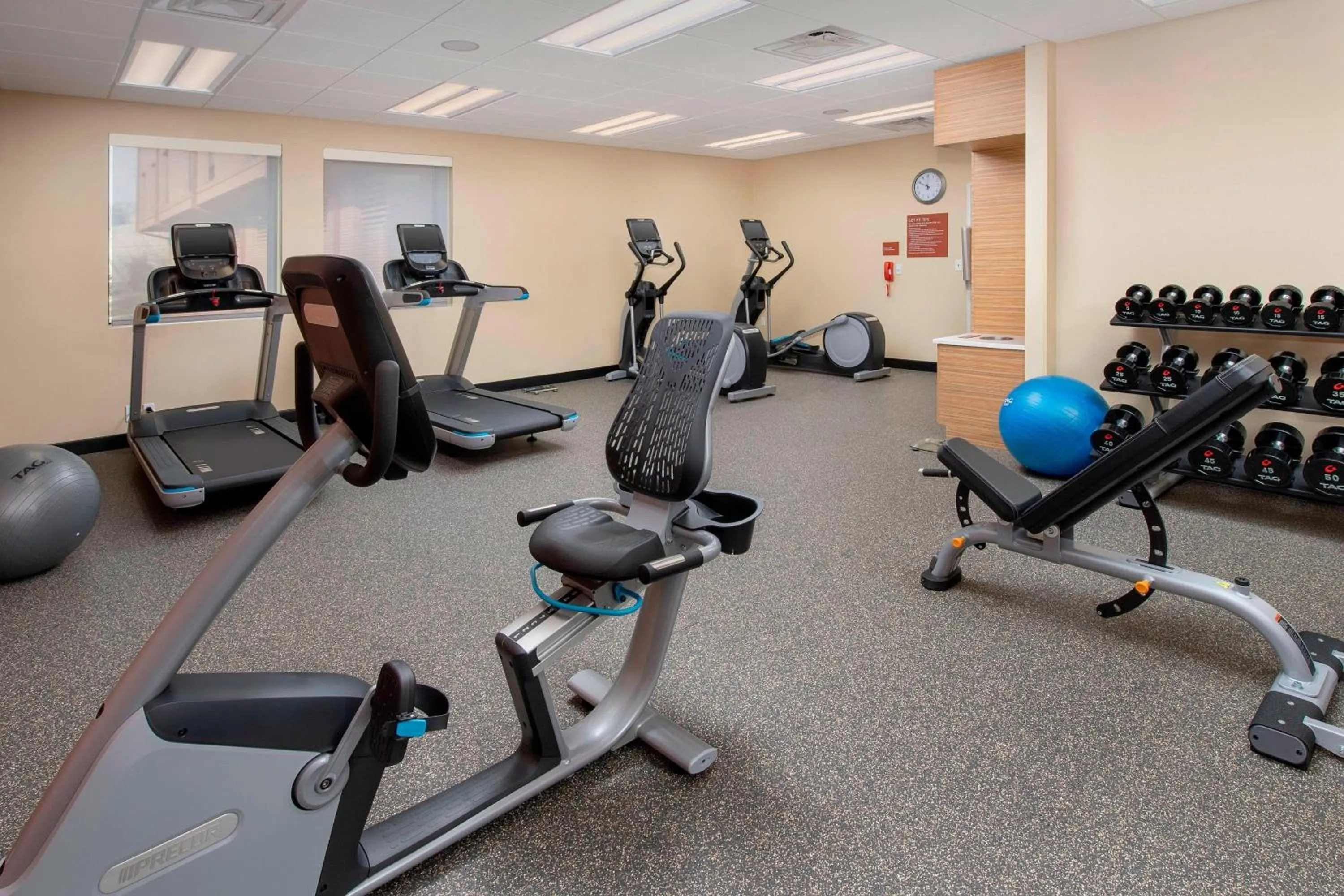 Fitness centre/facilities in TownePlace Suites by Marriott College Park