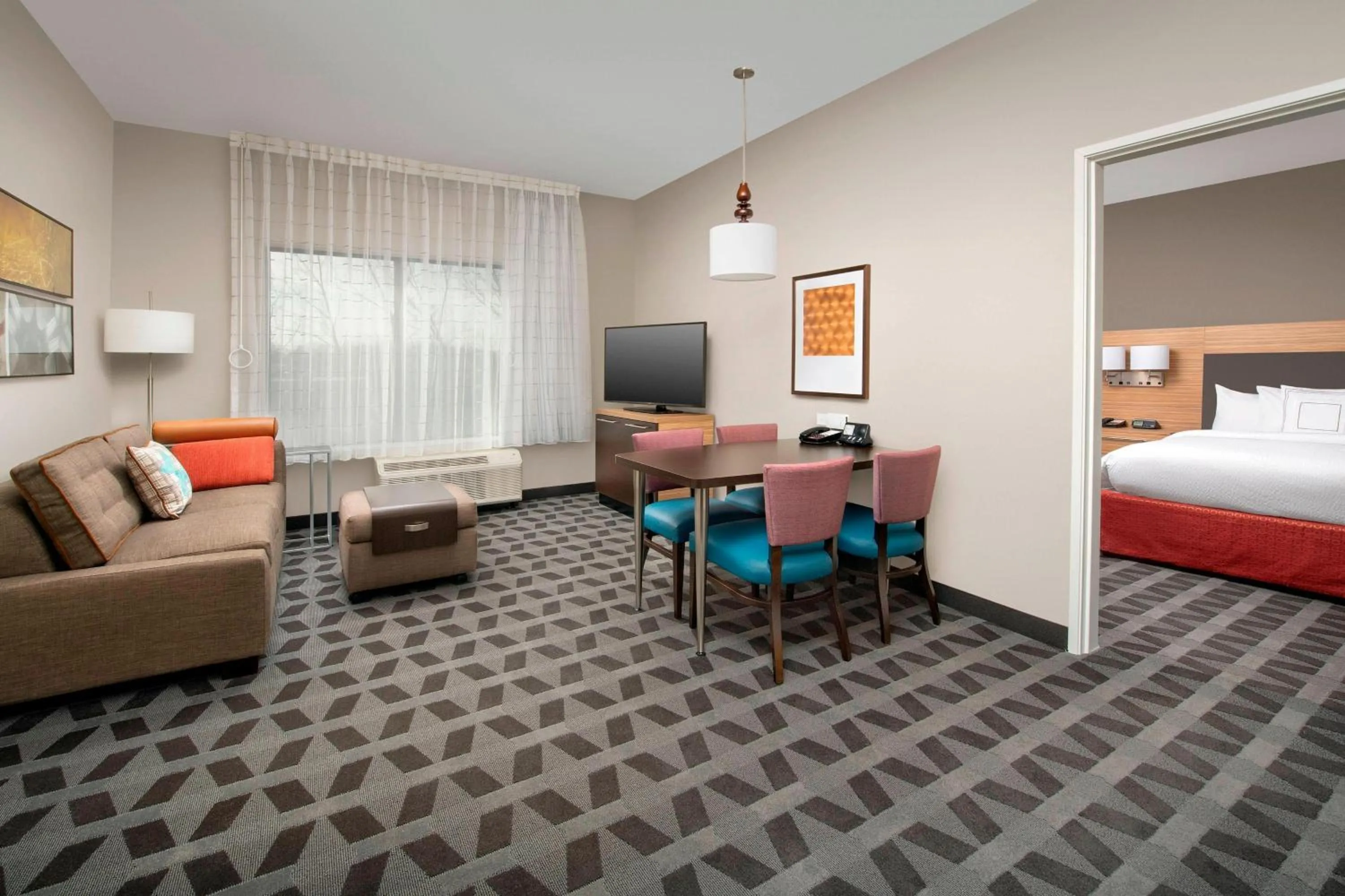 Bedroom, Bed in TownePlace Suites by Marriott College Park