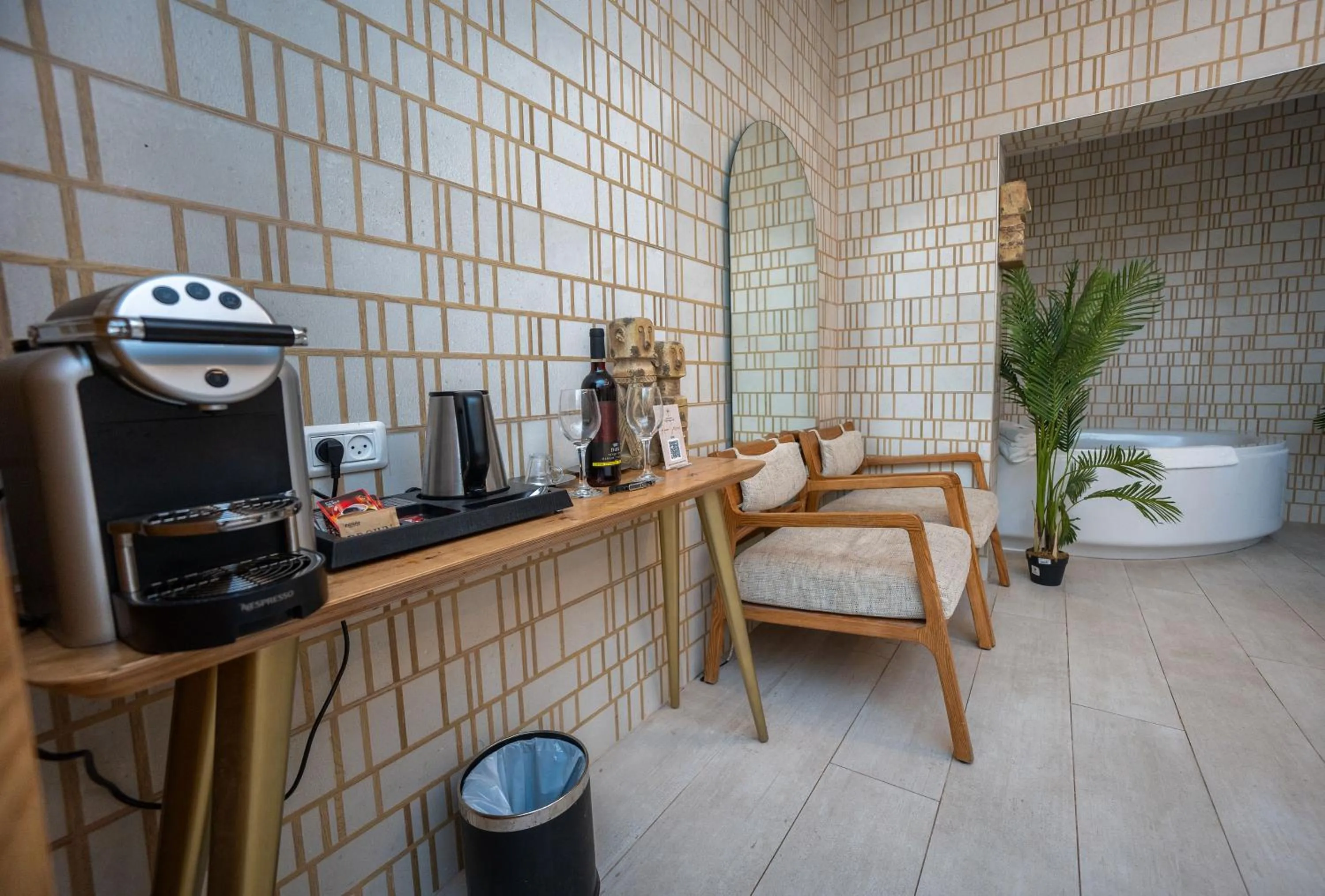 Photo of the whole room in Estate Spa Boutique Hotel - Adults Only