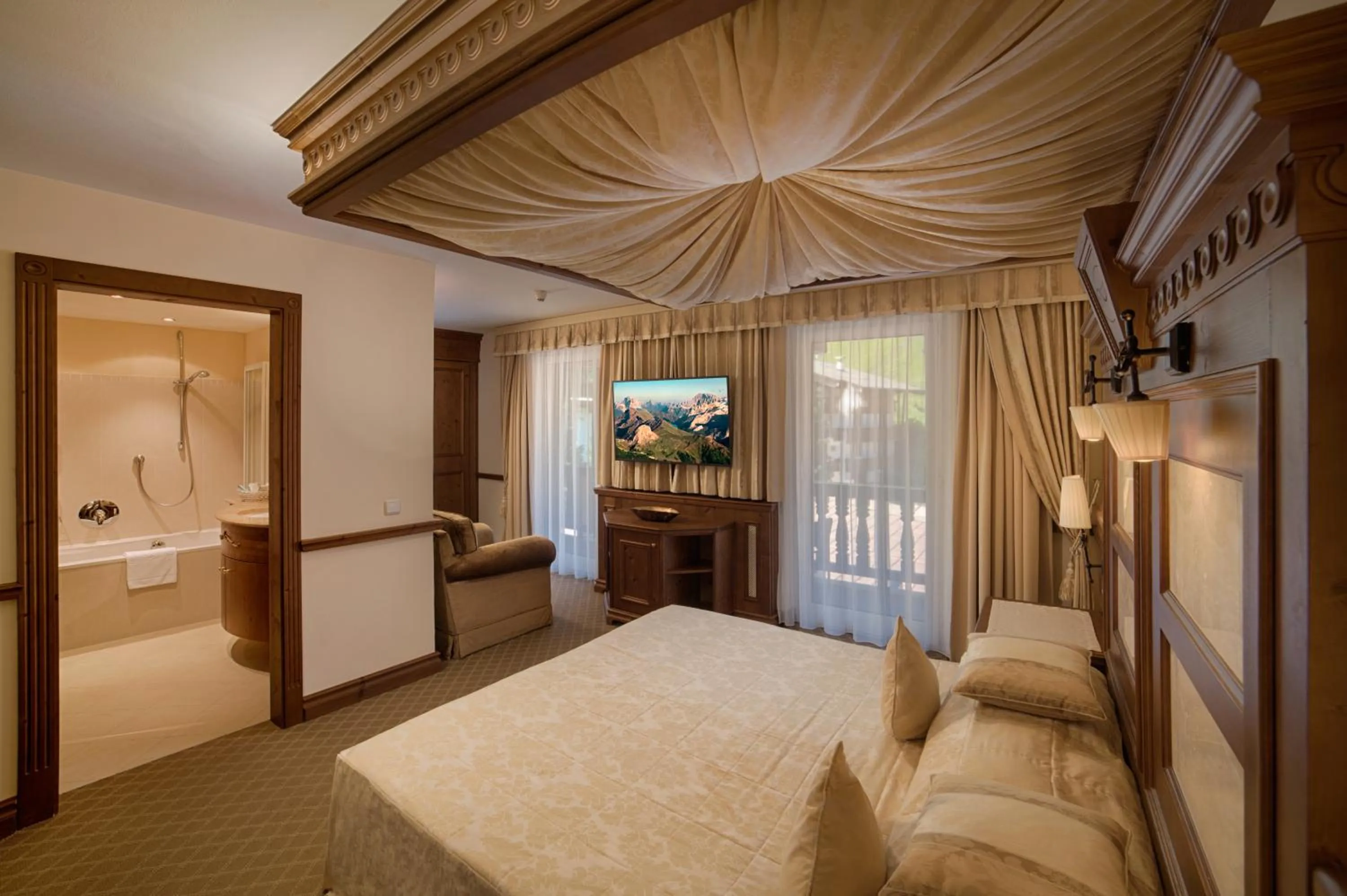 Bedroom, Bed in Hotel Genziana