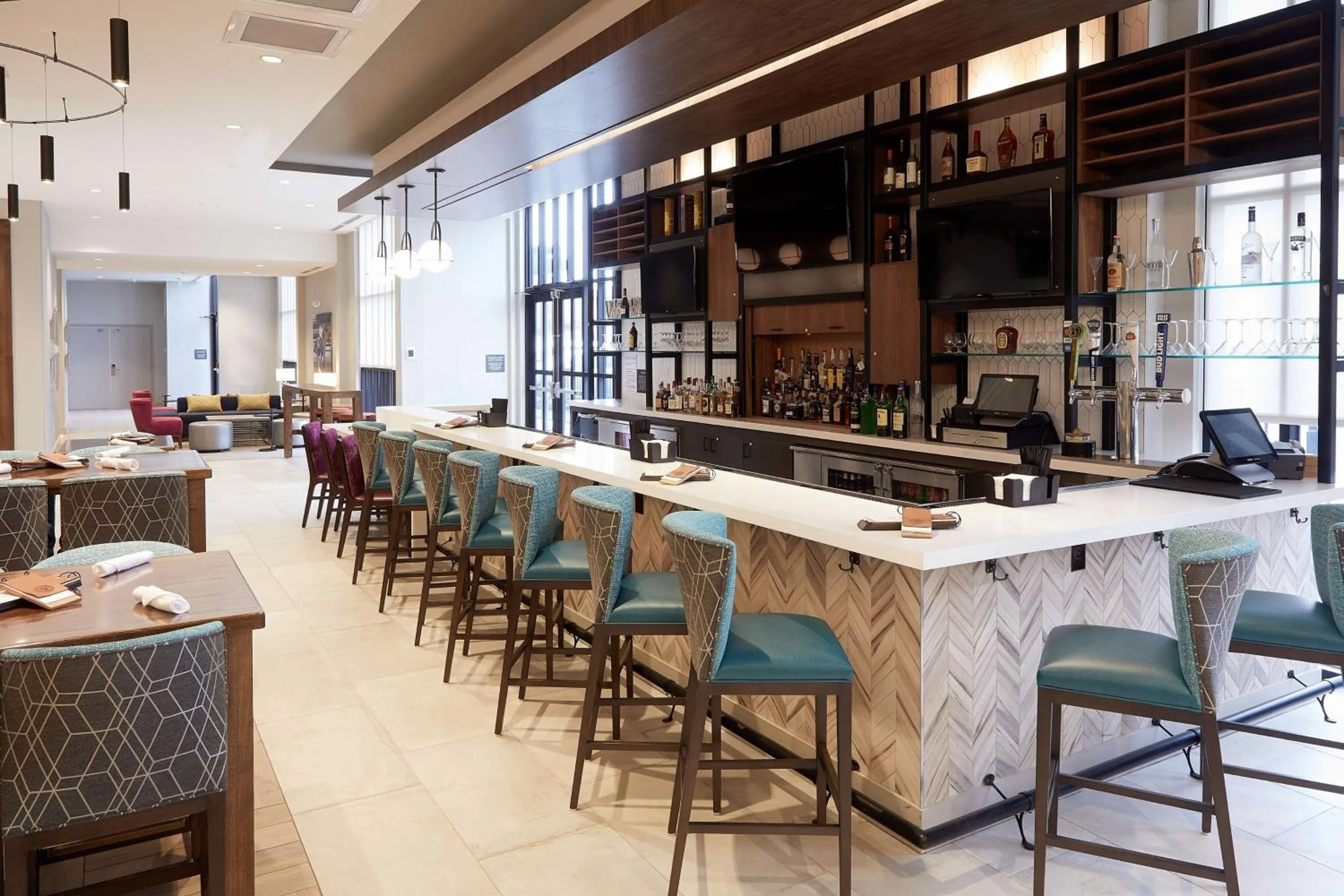 Lounge or bar in Hilton Garden Inn Elizabethtown