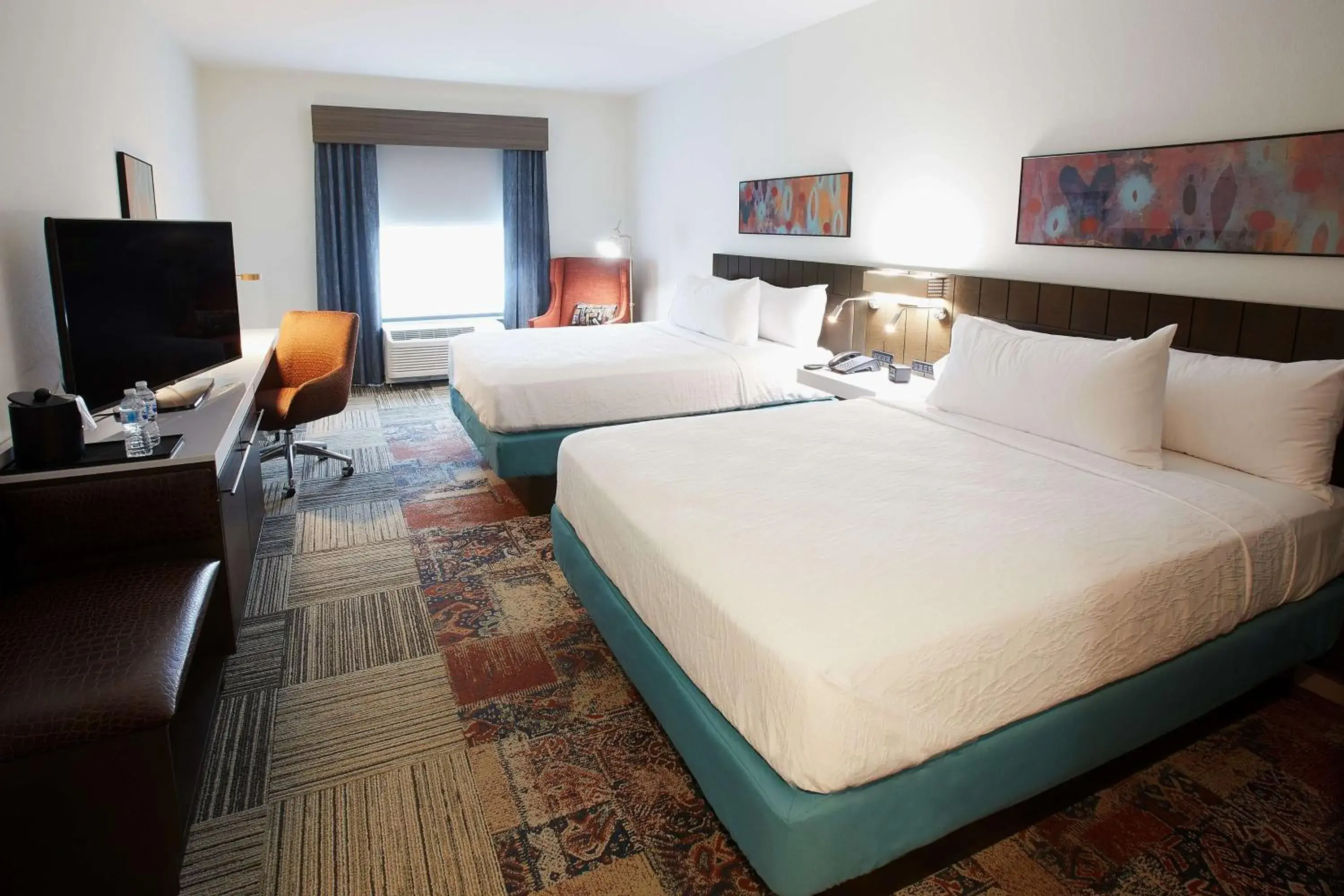 Premium Queen Room with Two Queen Beds in Hilton Garden Inn Elizabethtown Premium Queen Room with Two Queen Beds in Hilton Garden Inn Elizabethtown