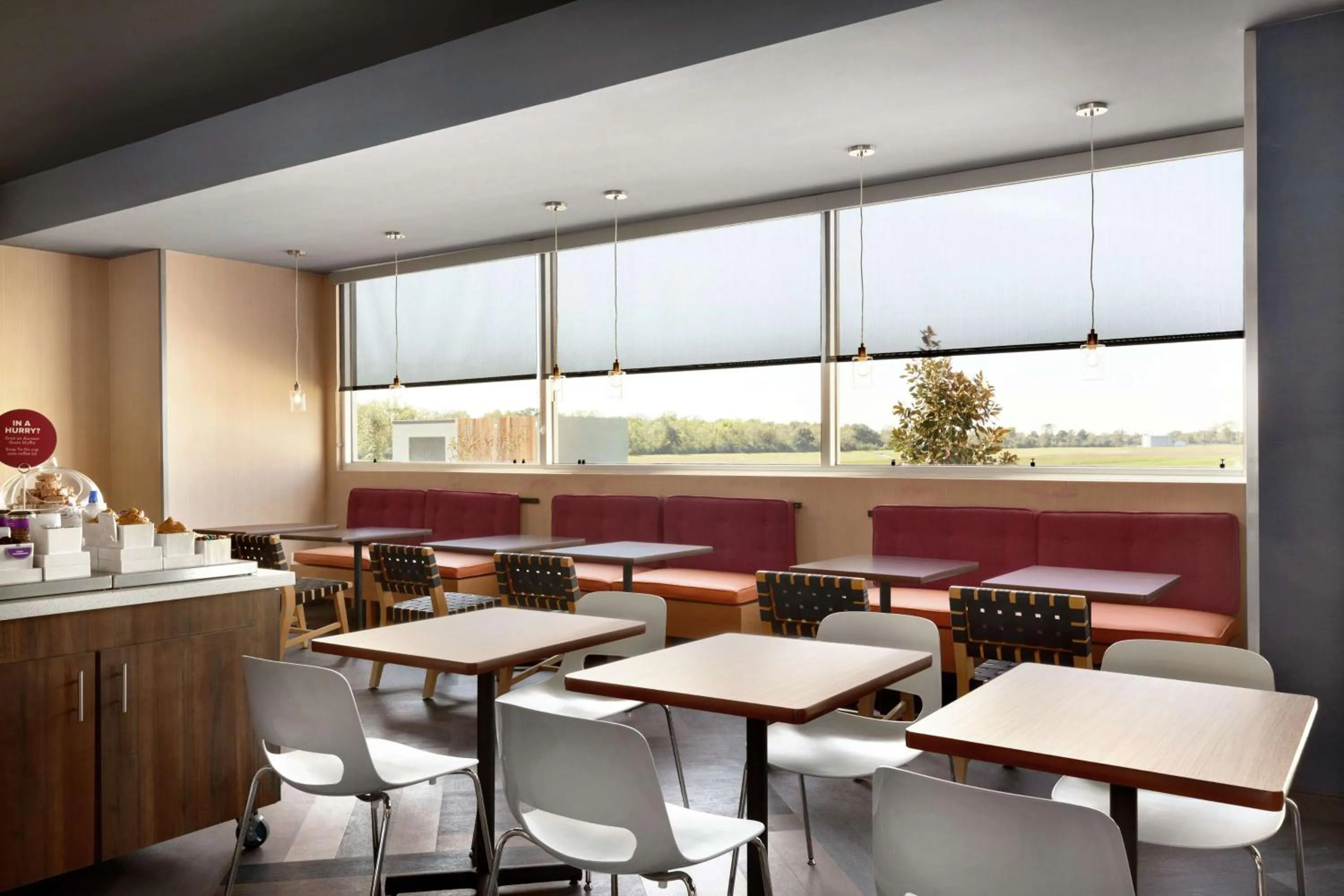 Lobby or reception in Tru by Hilton Webster Houston NASA