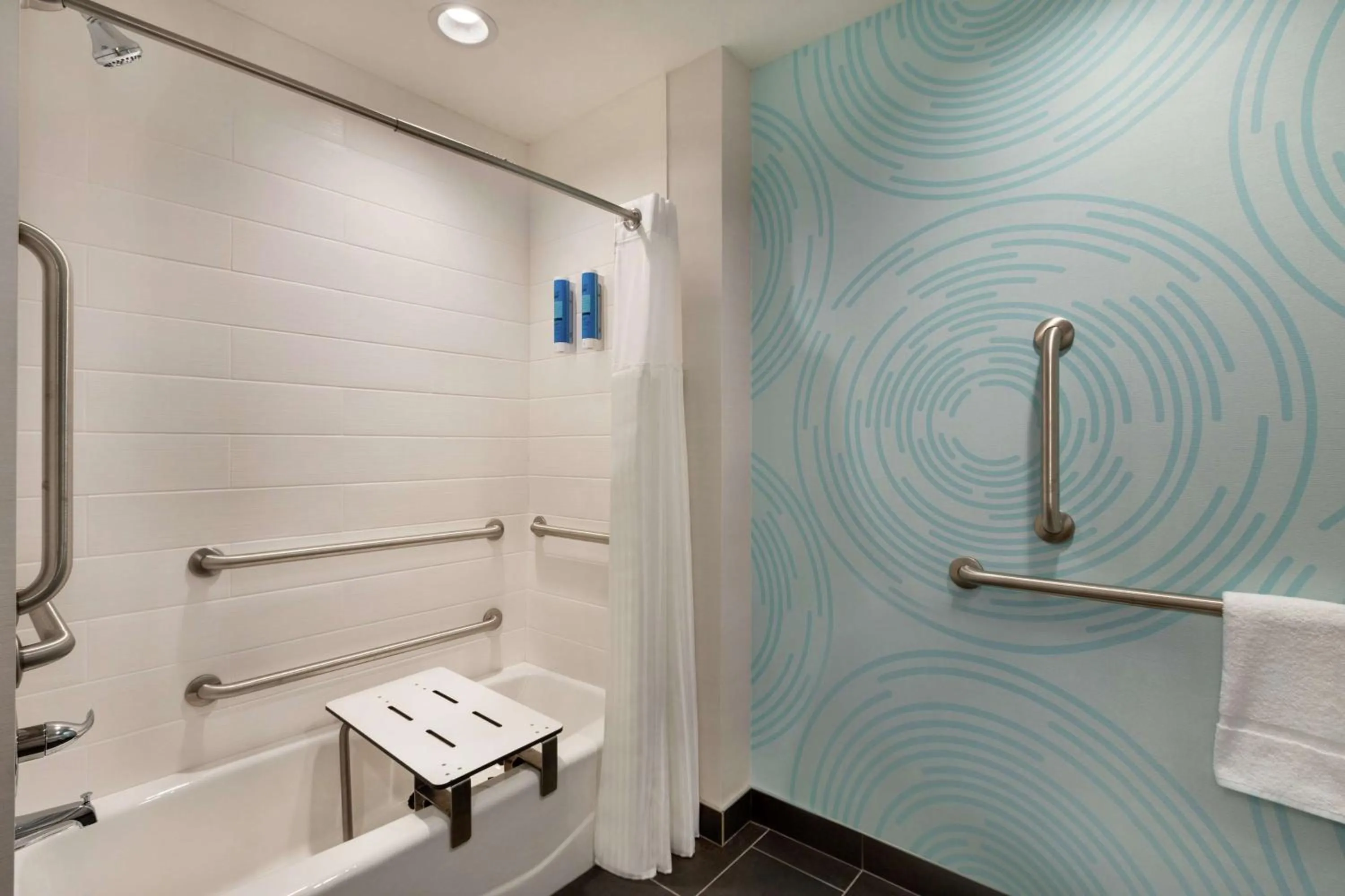 Bathroom in Tru by Hilton Webster Houston NASA