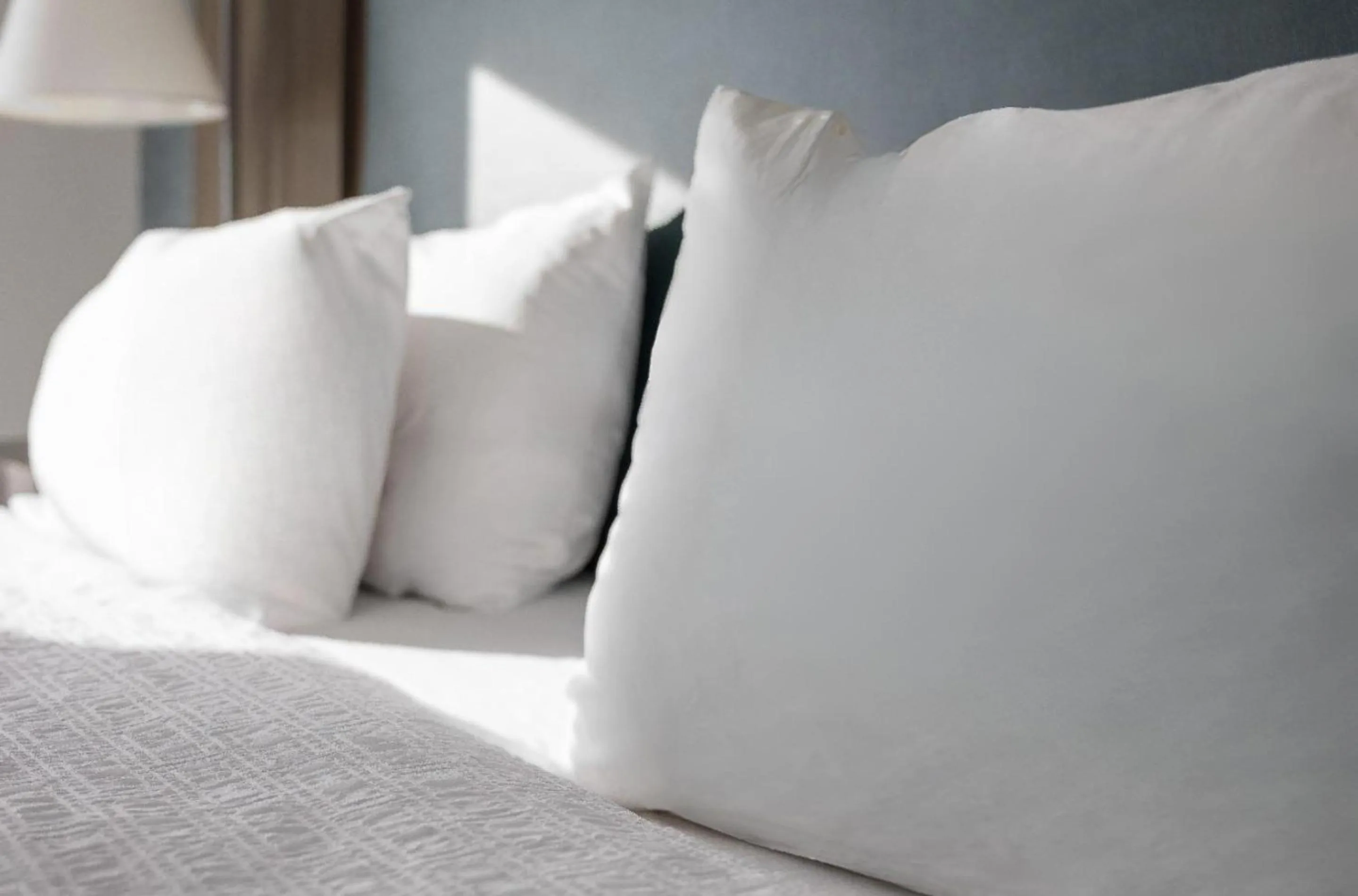 Bed in Hampton Inn & Suites Cranberry Township/Mars