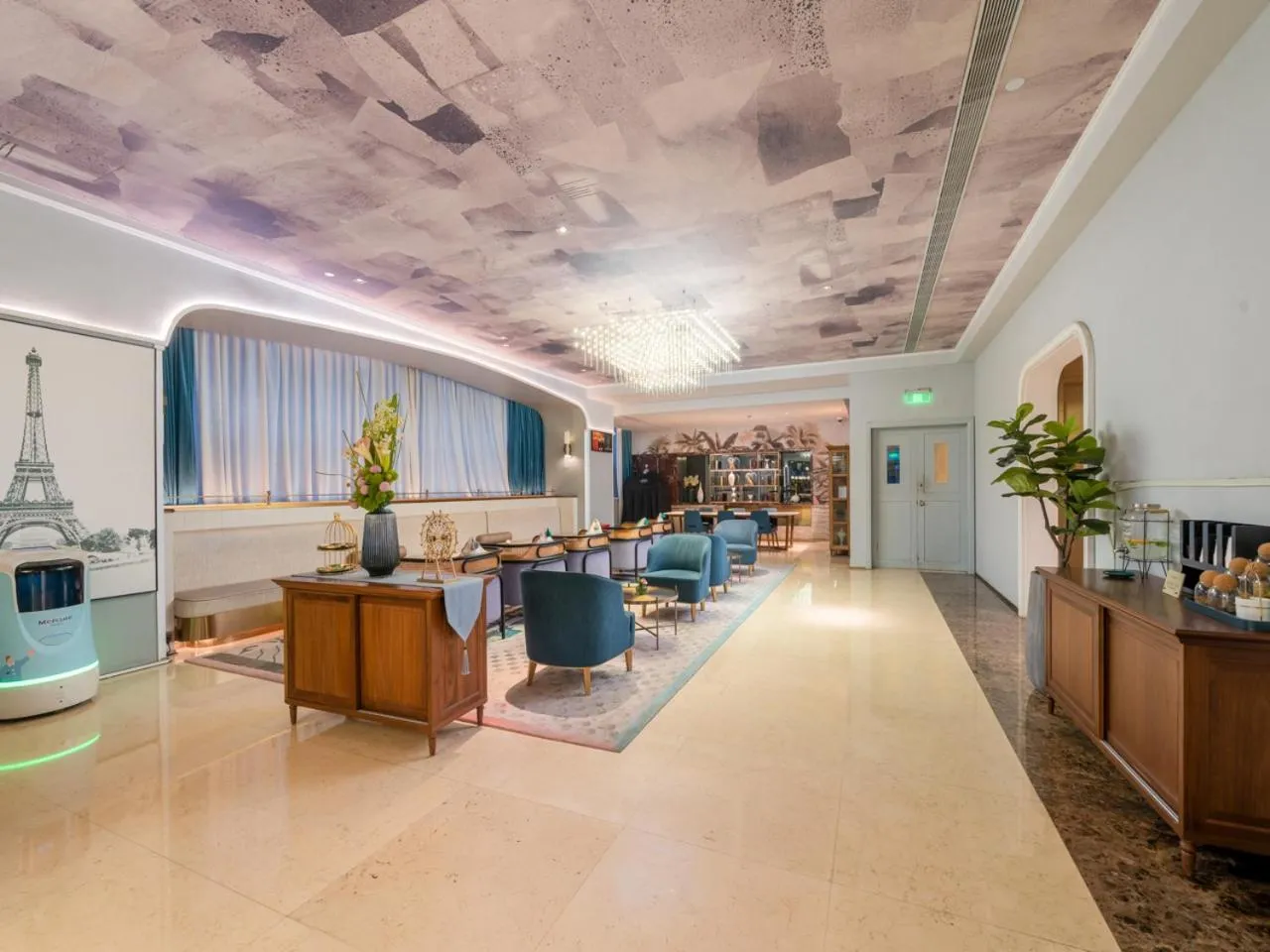 Lobby or reception in Mercure Shanghai Global Harbour