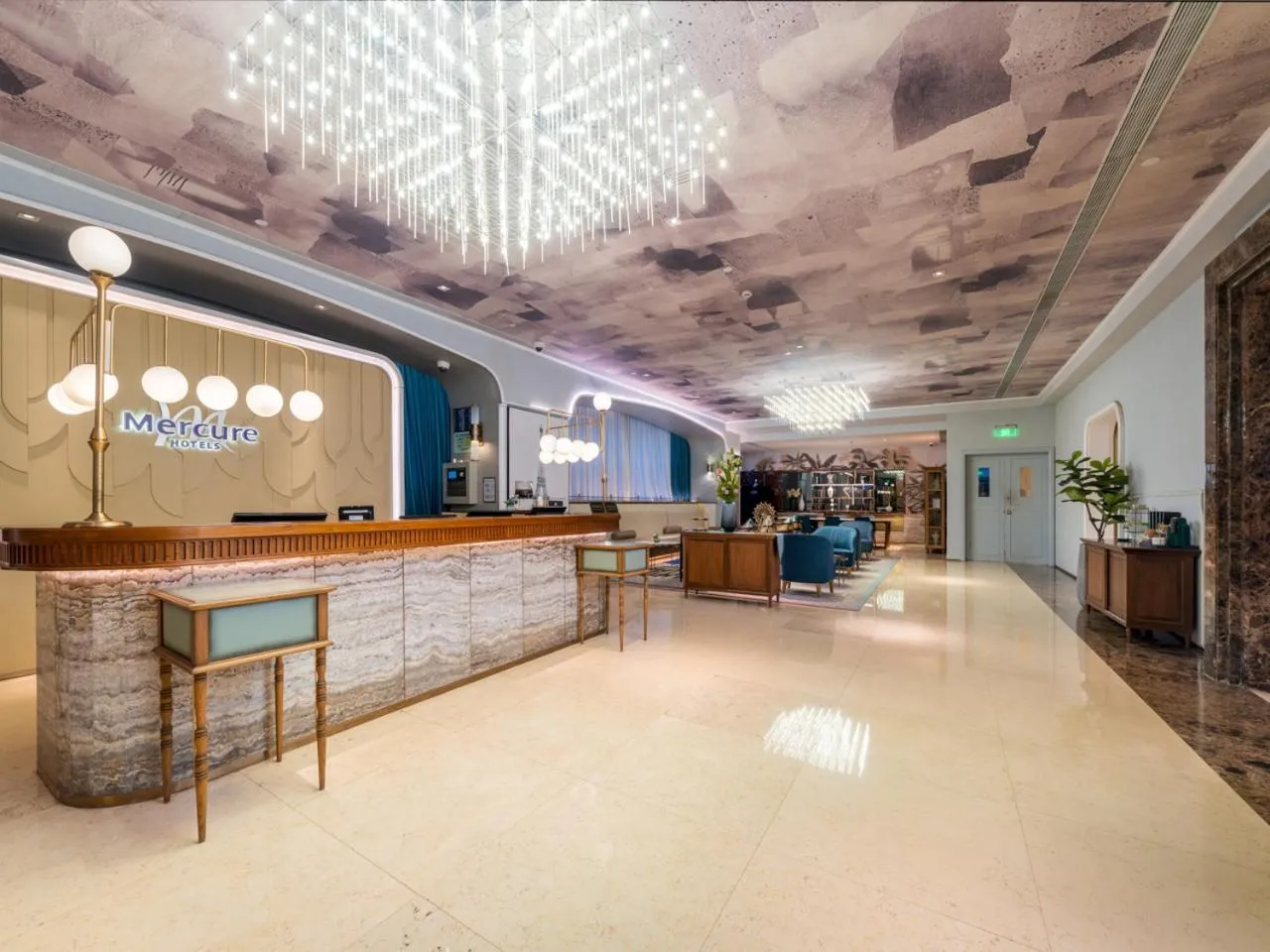 Lobby or reception in Mercure Shanghai Global Harbour