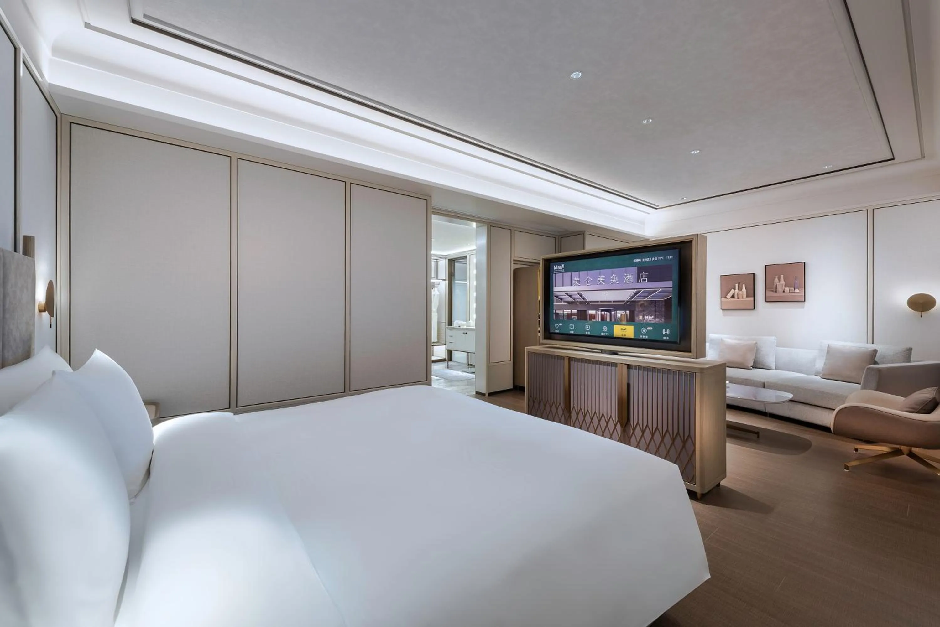 Photo of the whole room, Bed in MaxX by Steigenberger Guangzhou Zhujiang New Town - Free Shuttle bus to Canton Fair Complex during Canton Fair Period