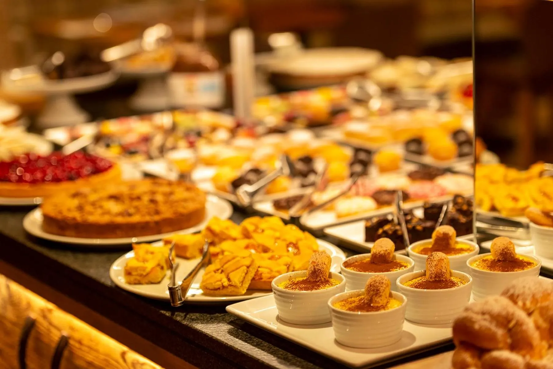 Food and drinks in Hotel Ambiez