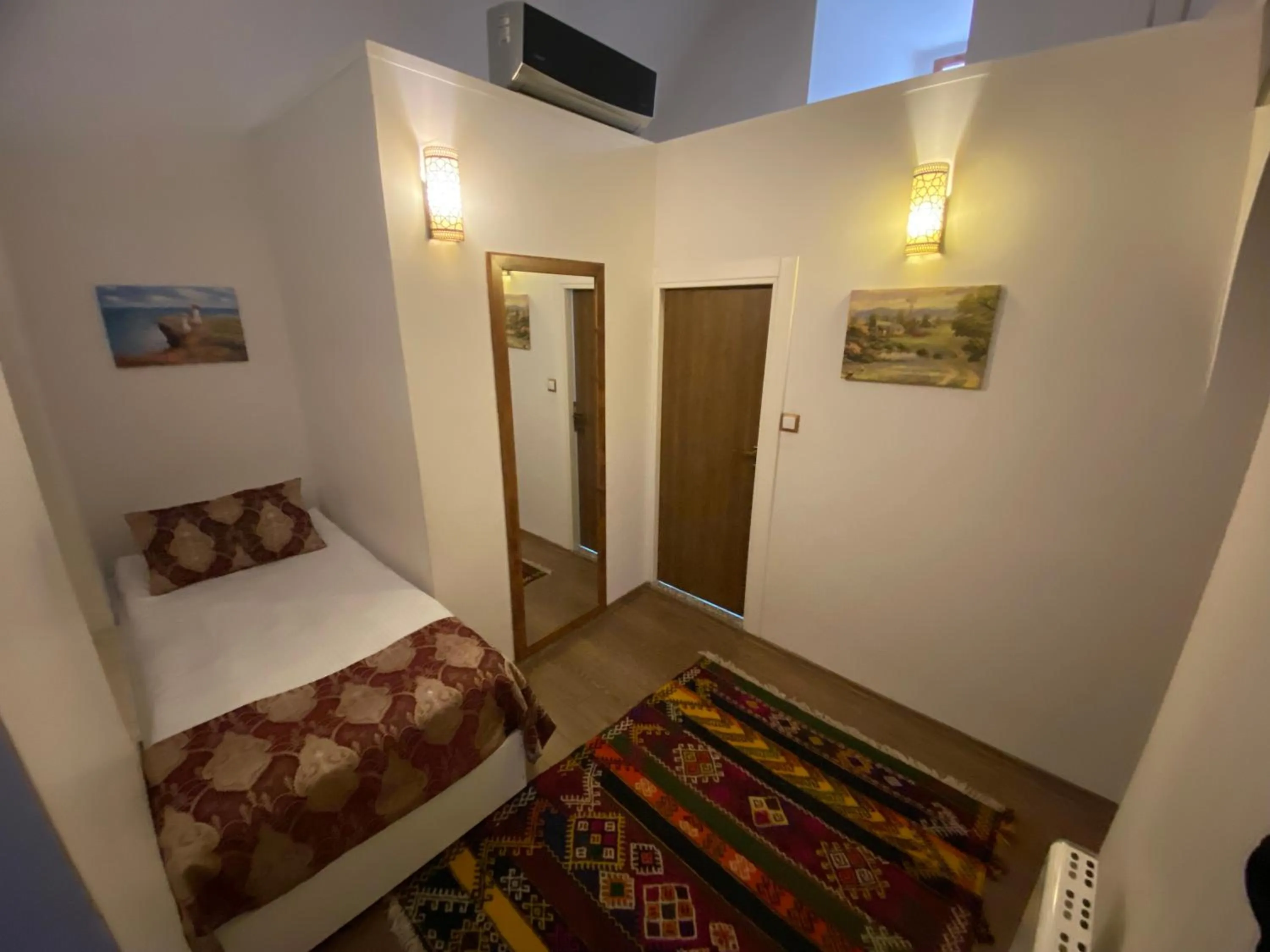 Bed in BEHRAMPAŞA OTEL &CAFE &RESTAURANT