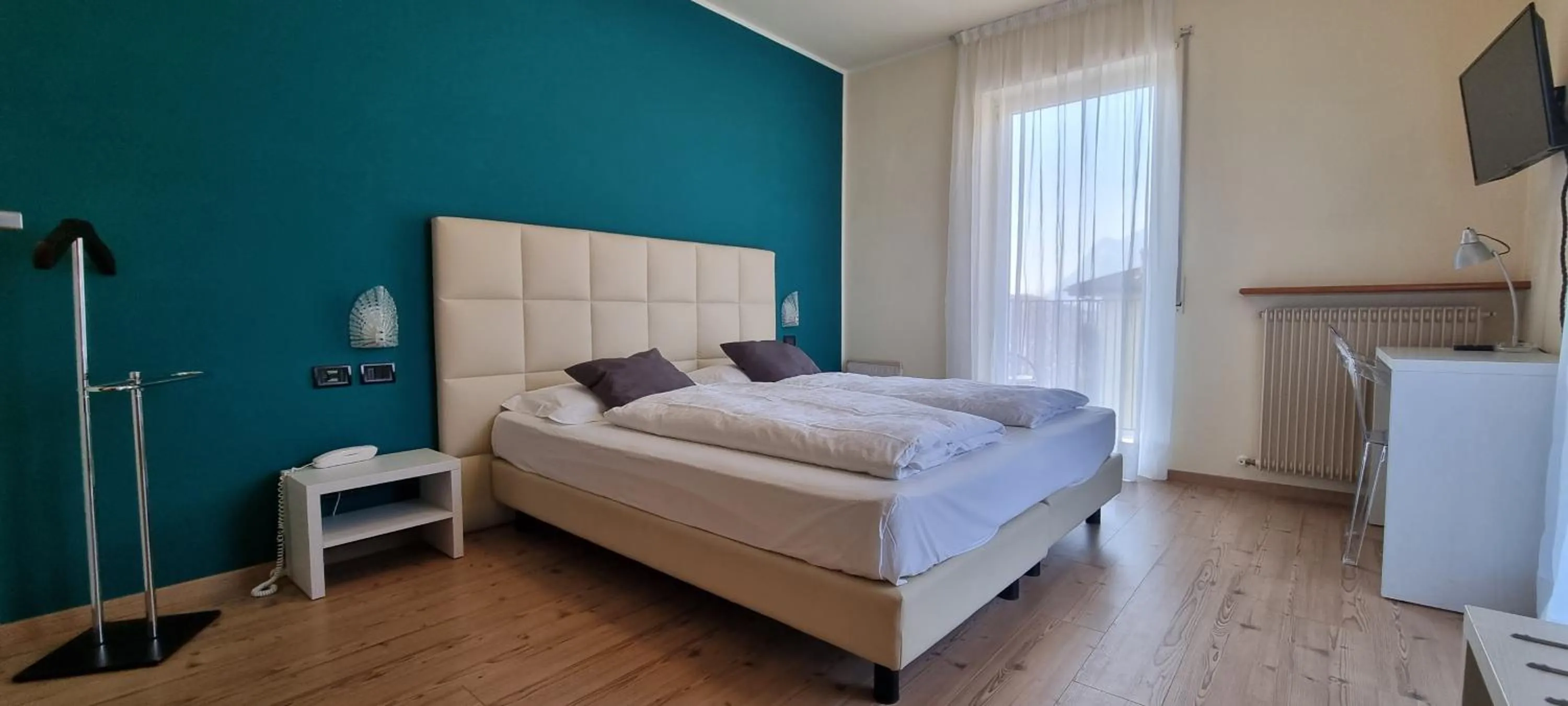 Photo of the whole room, Bed in Hotel San Giorgio