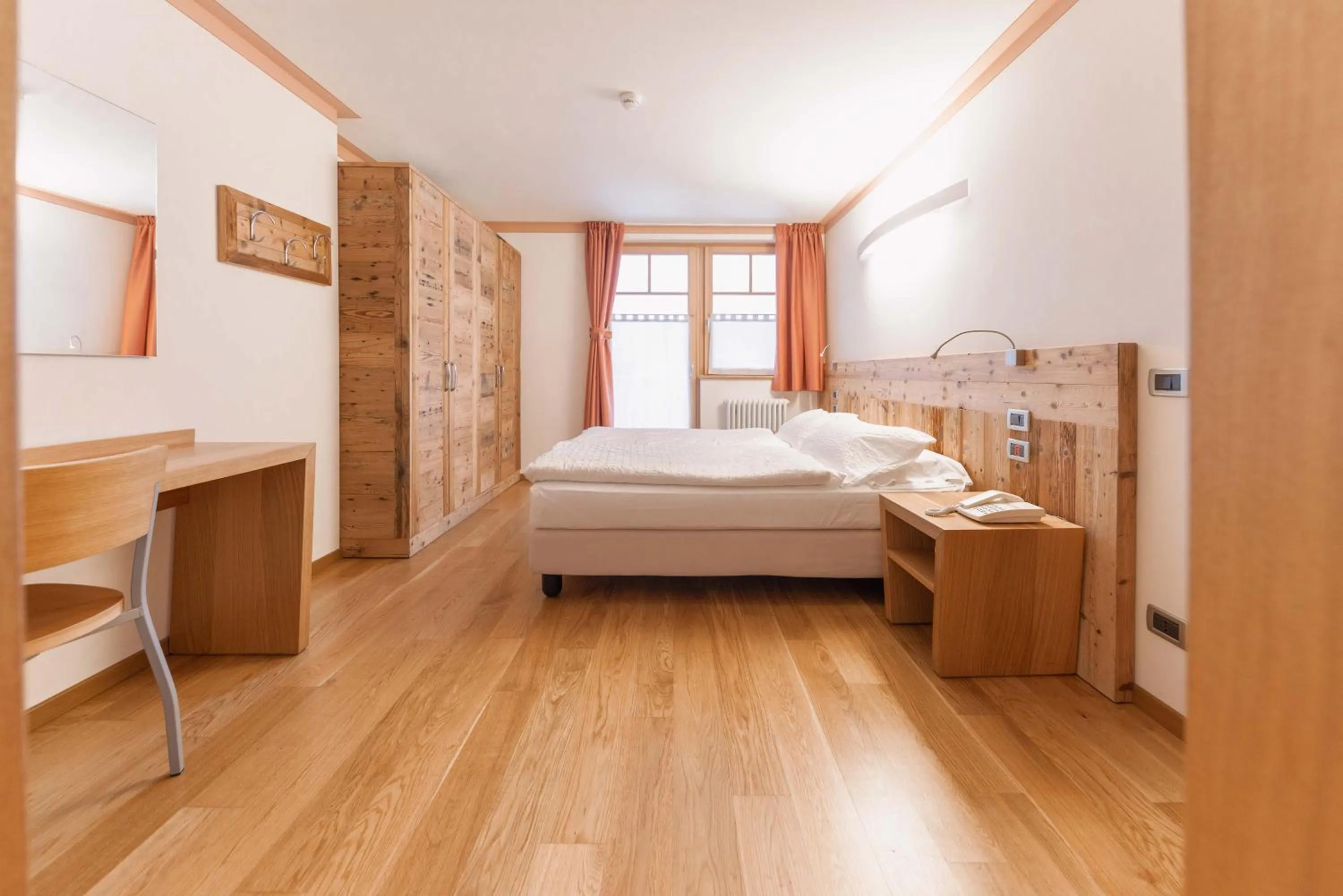 Bedroom, Bed in Hotel Ideal