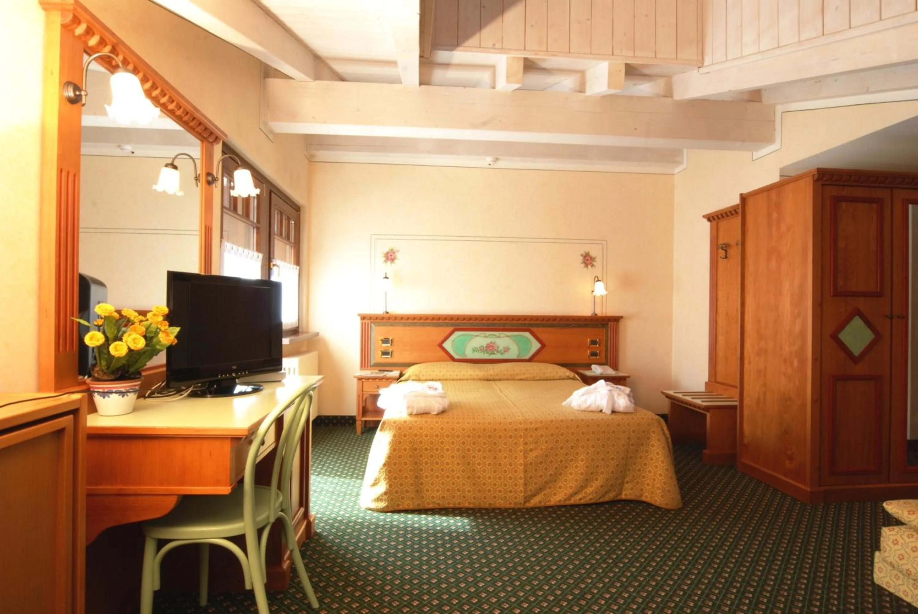 Photo of the whole room, Bed in Hotel Ideal