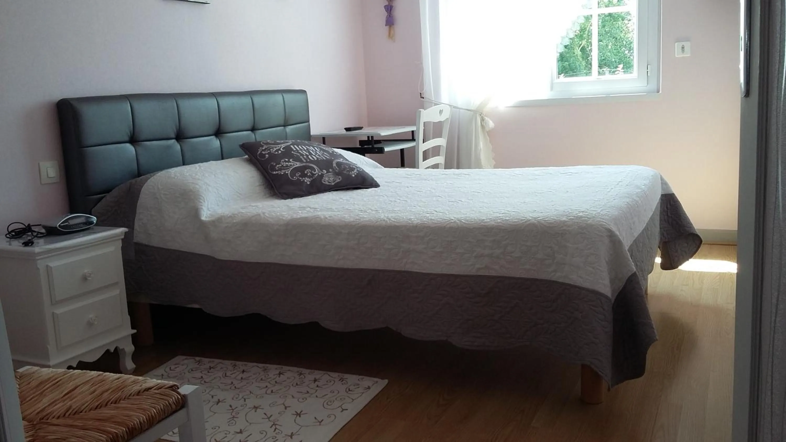 Bed in A La Bonne Adresse