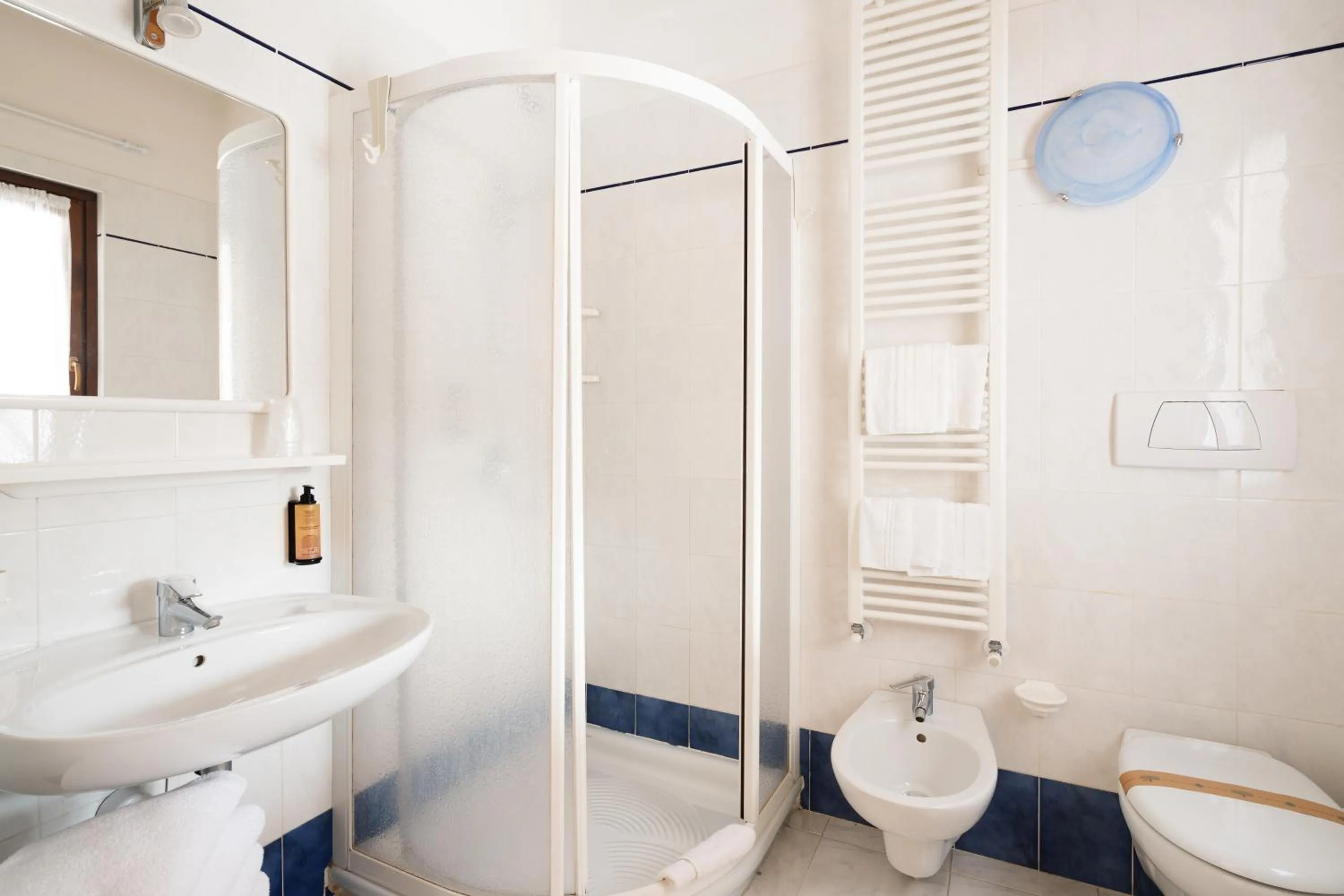 Shower in Hotel Villa Emma