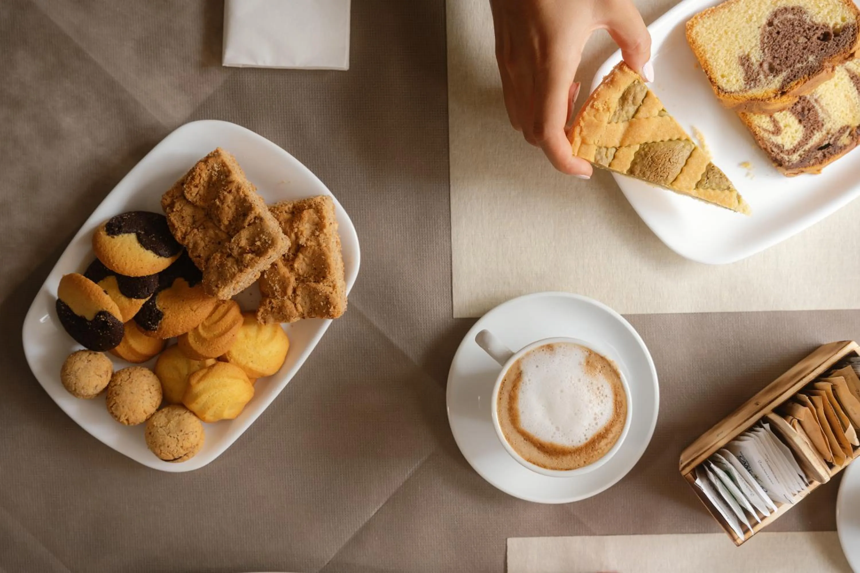 Restaurant/places to eat in Hotel Villa Emma