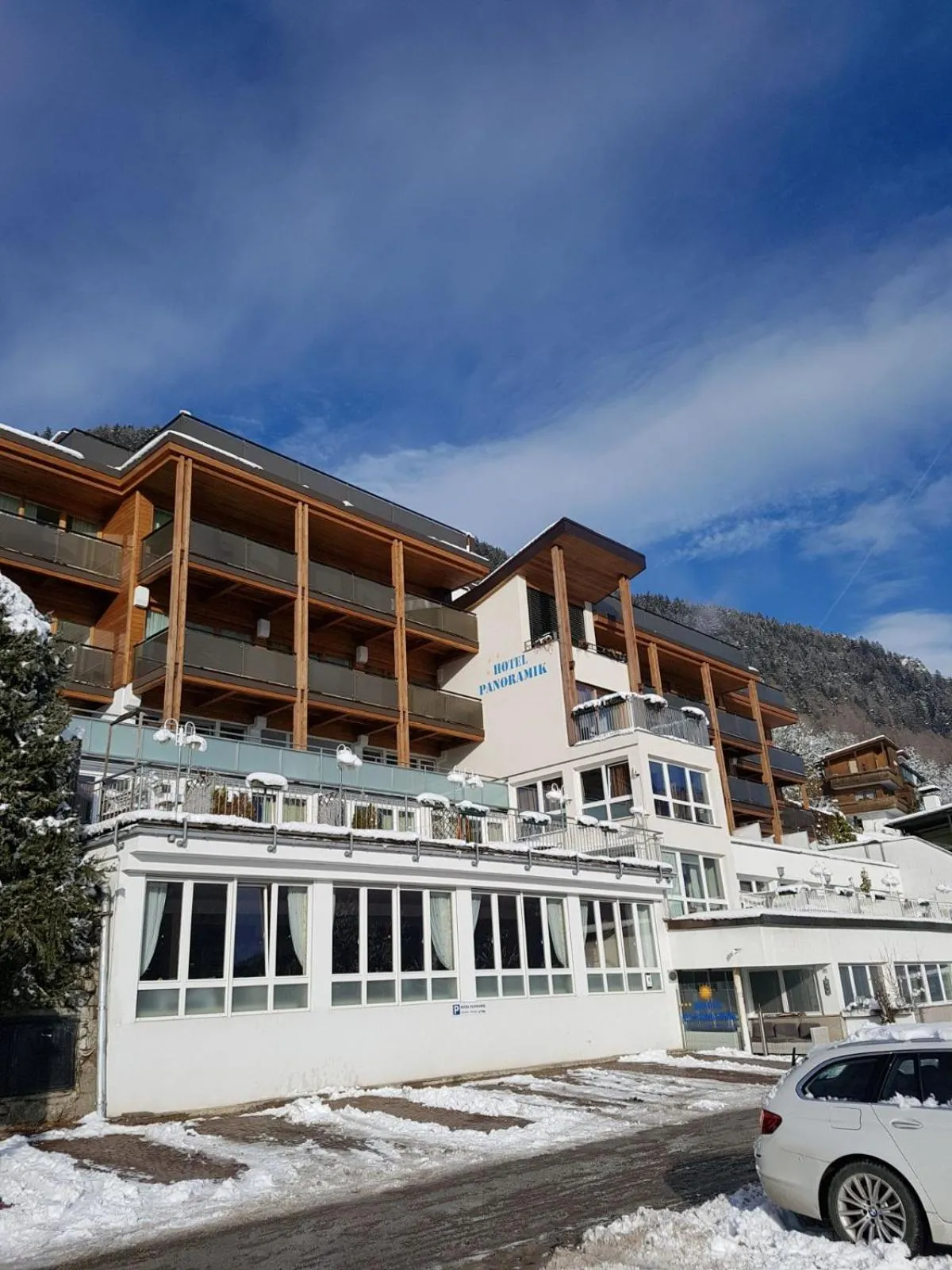 Facade/entrance in Hotel Panoramik