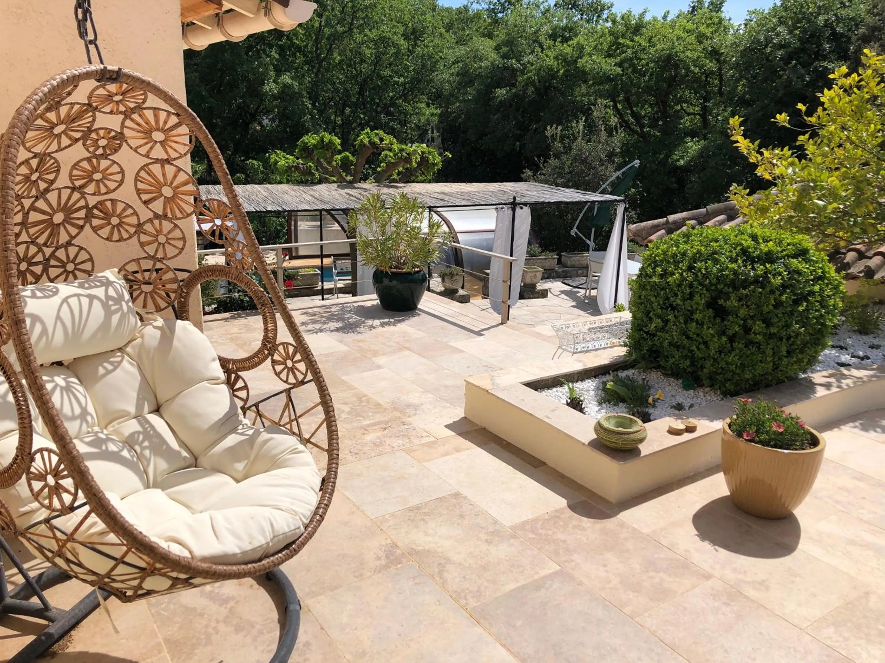 Patio in Villa QUINISSOLE