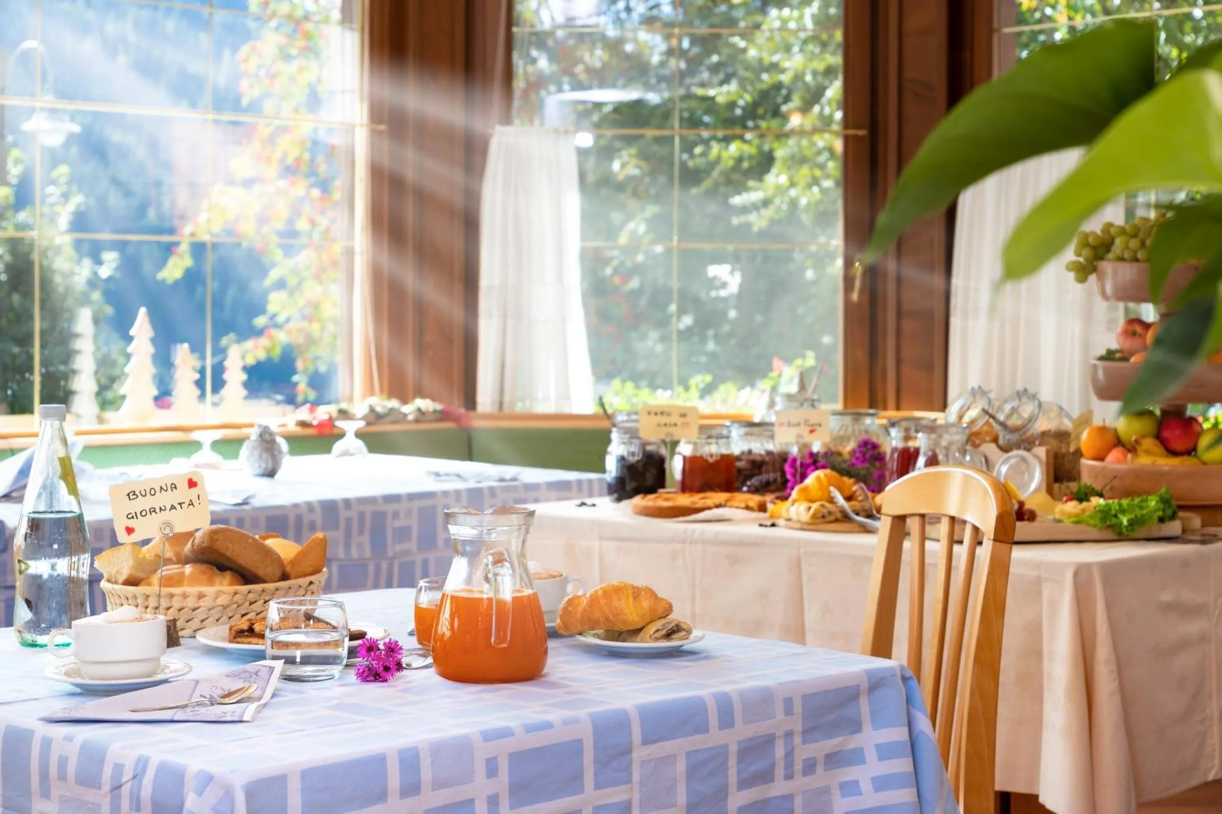 Food and drinks in Albergo alla Posta