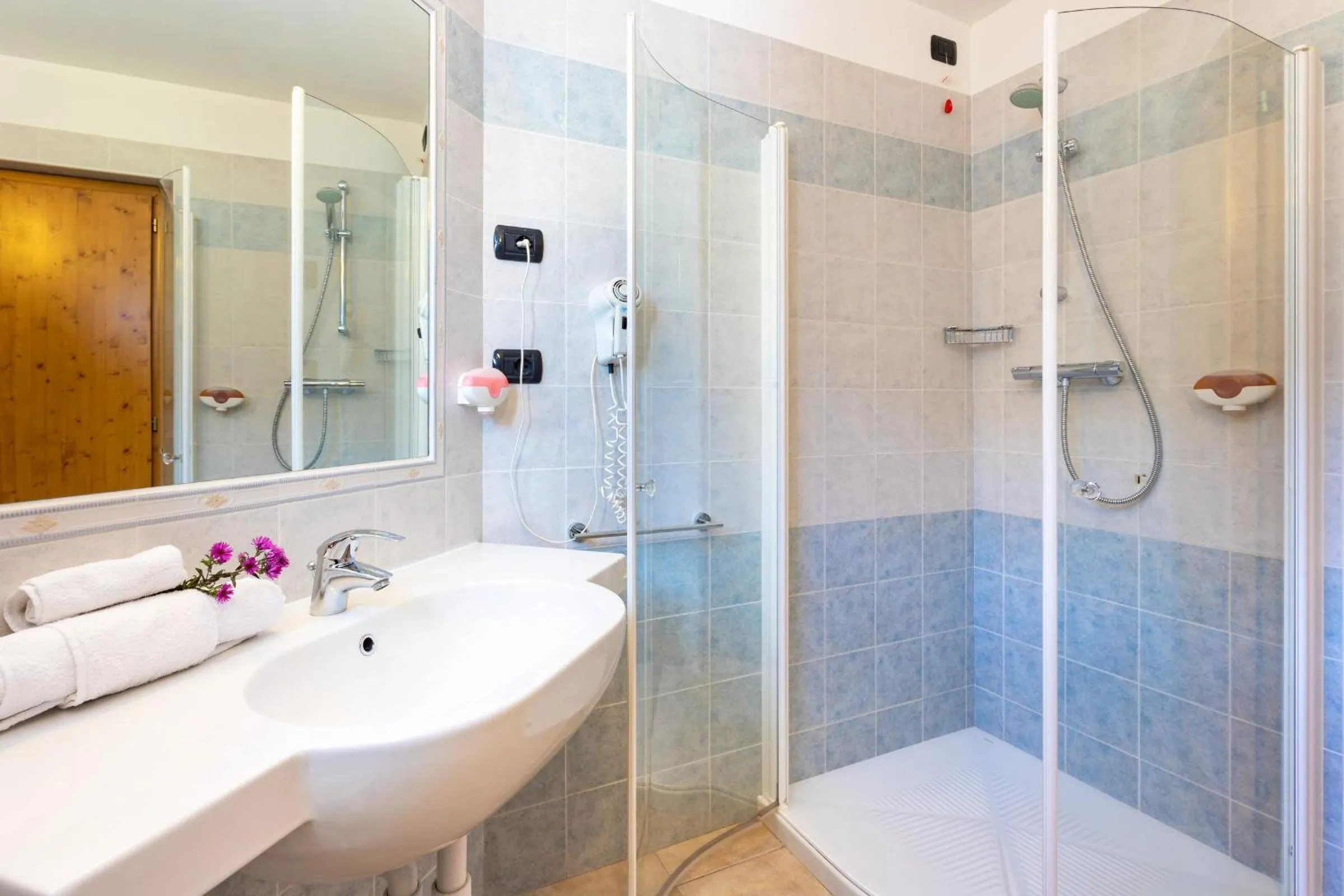 Shower in Albergo alla Posta