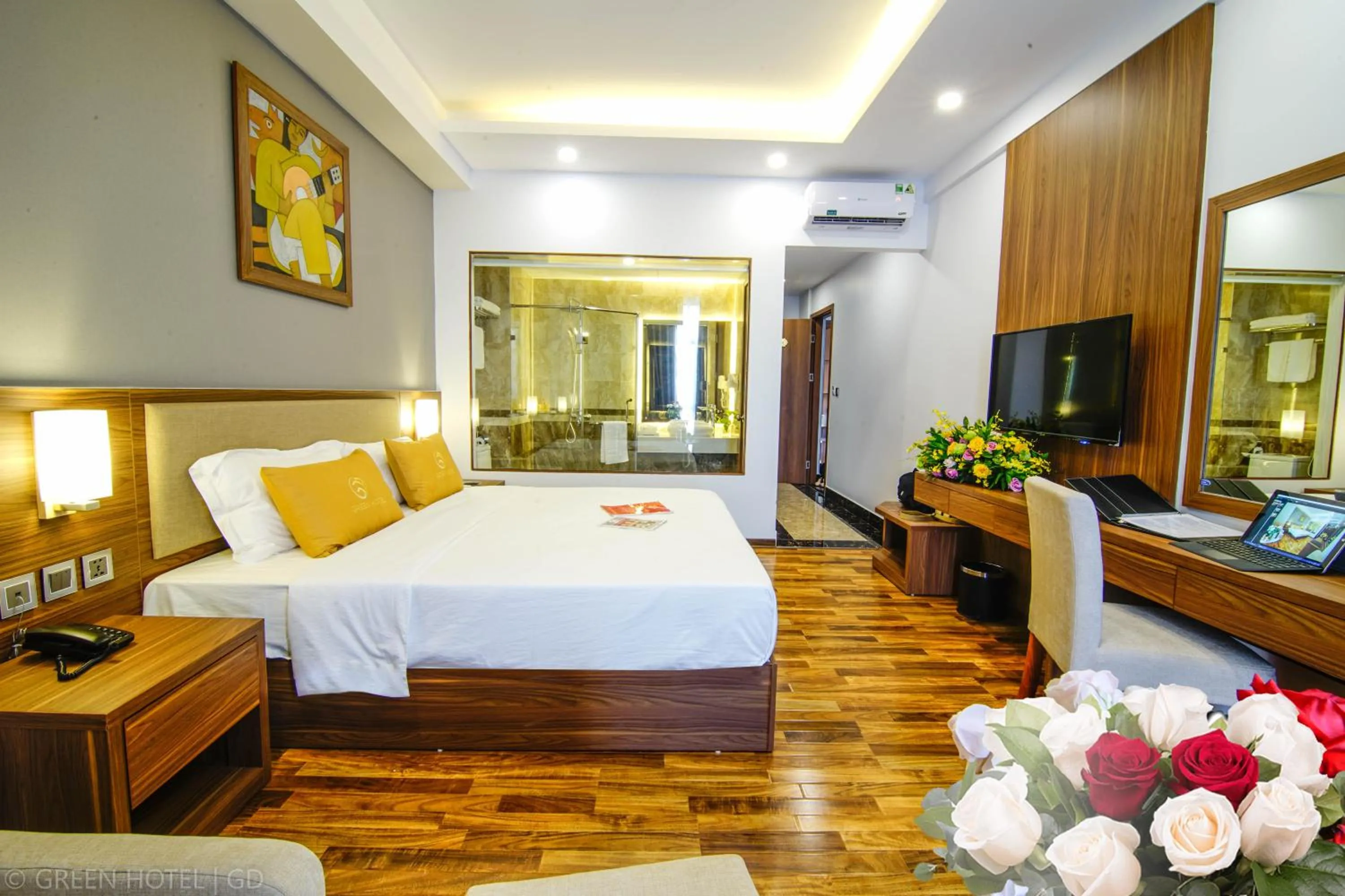 Bedroom, Bed in Green Hadong Hotel