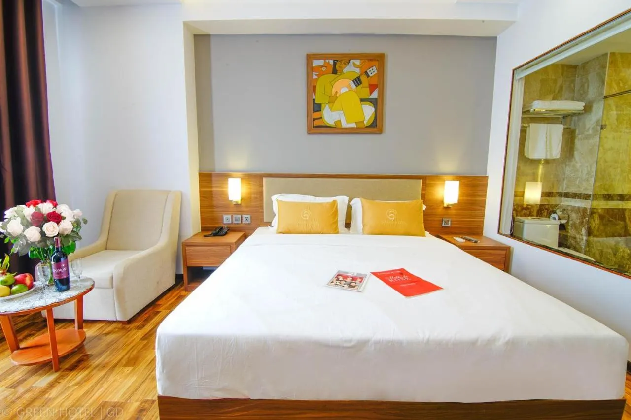 Bedroom, Bed in Green Hadong Hotel