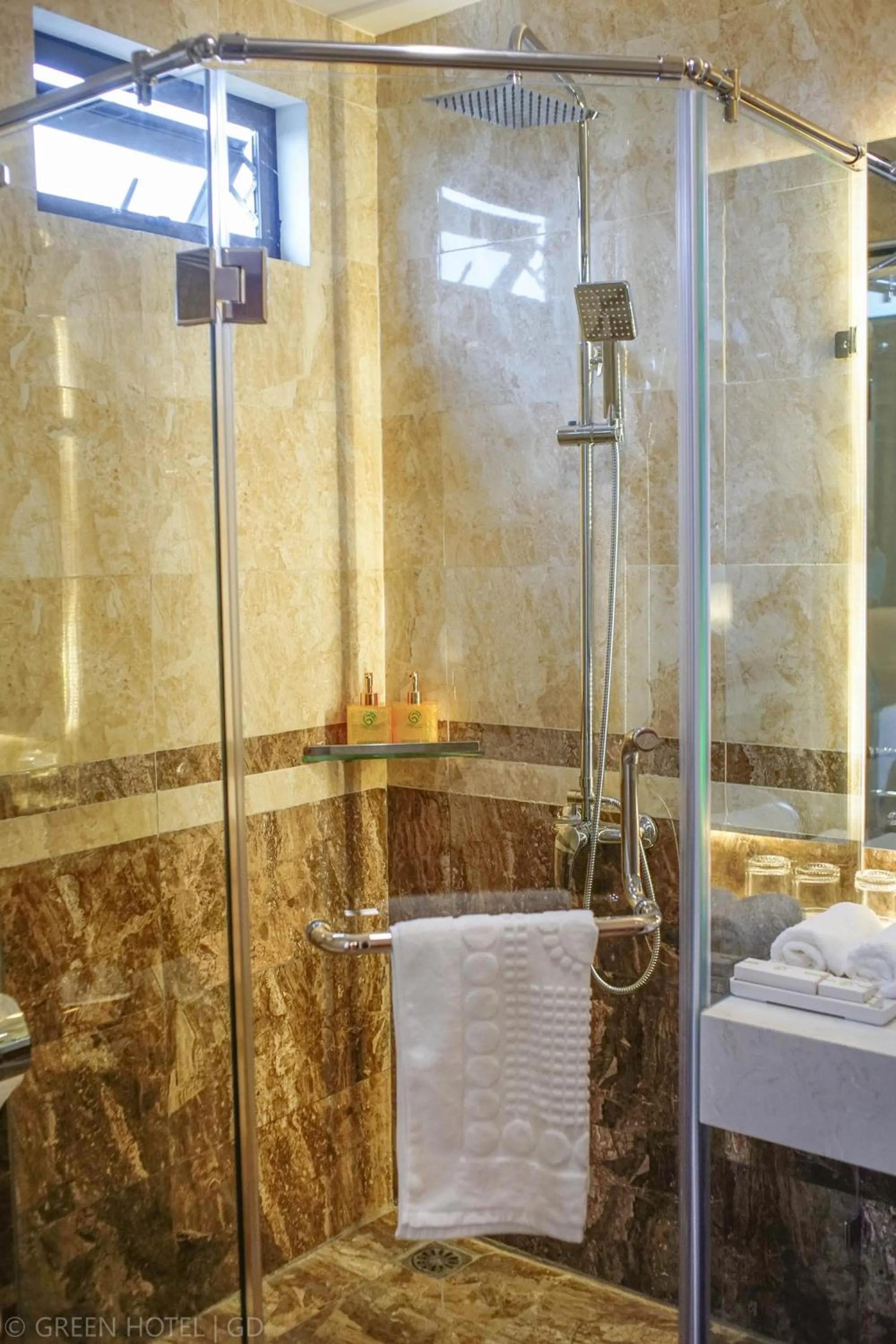 Bathroom in Green Hadong Hotel