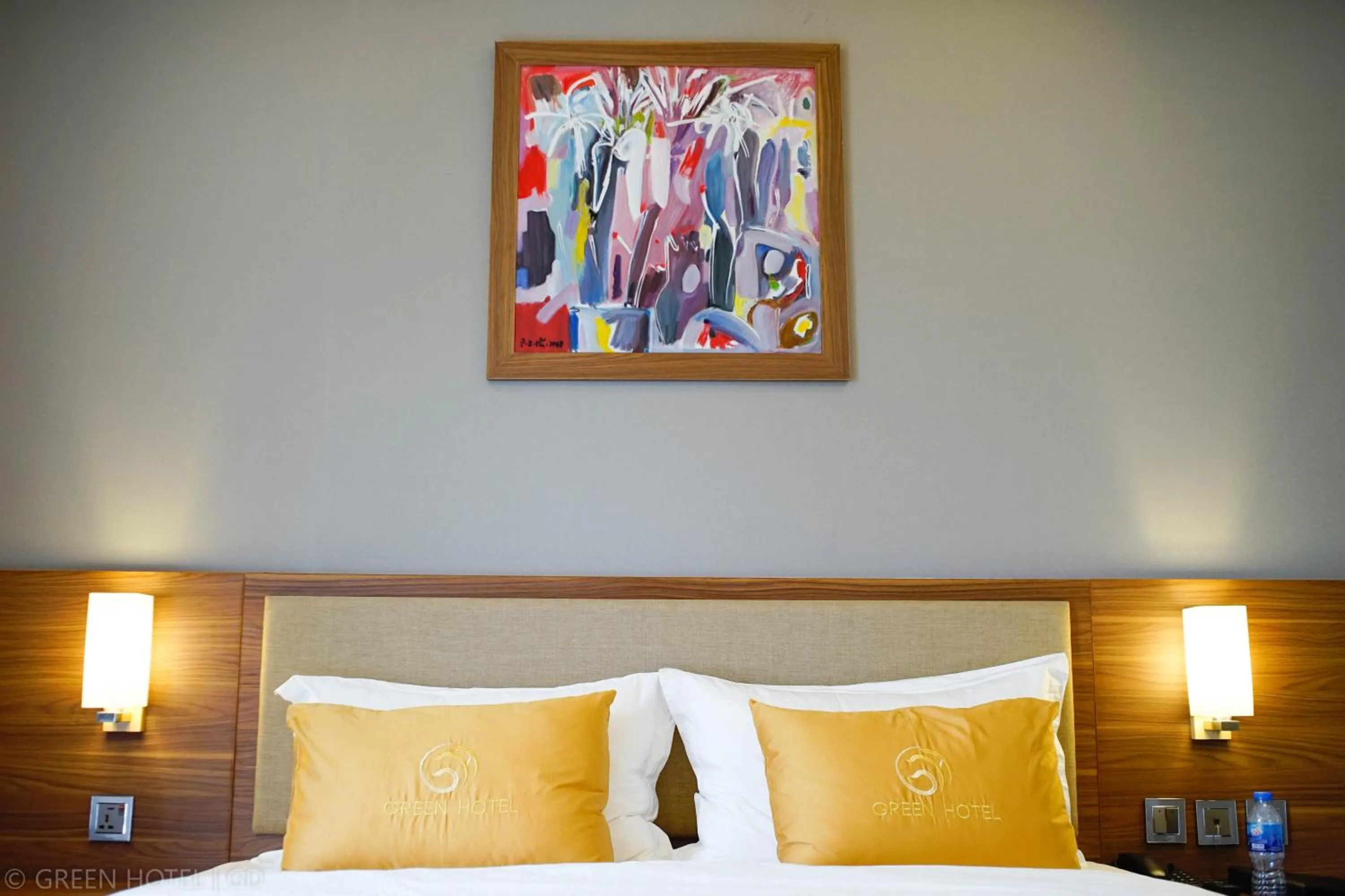 Bed in Green Hadong Hotel