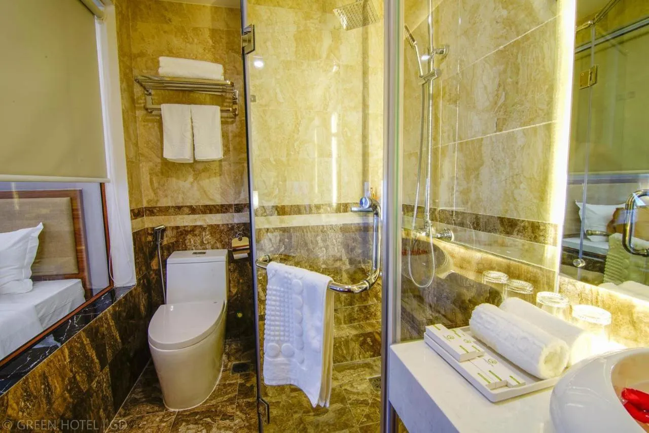 Bathroom in Green Hadong Hotel