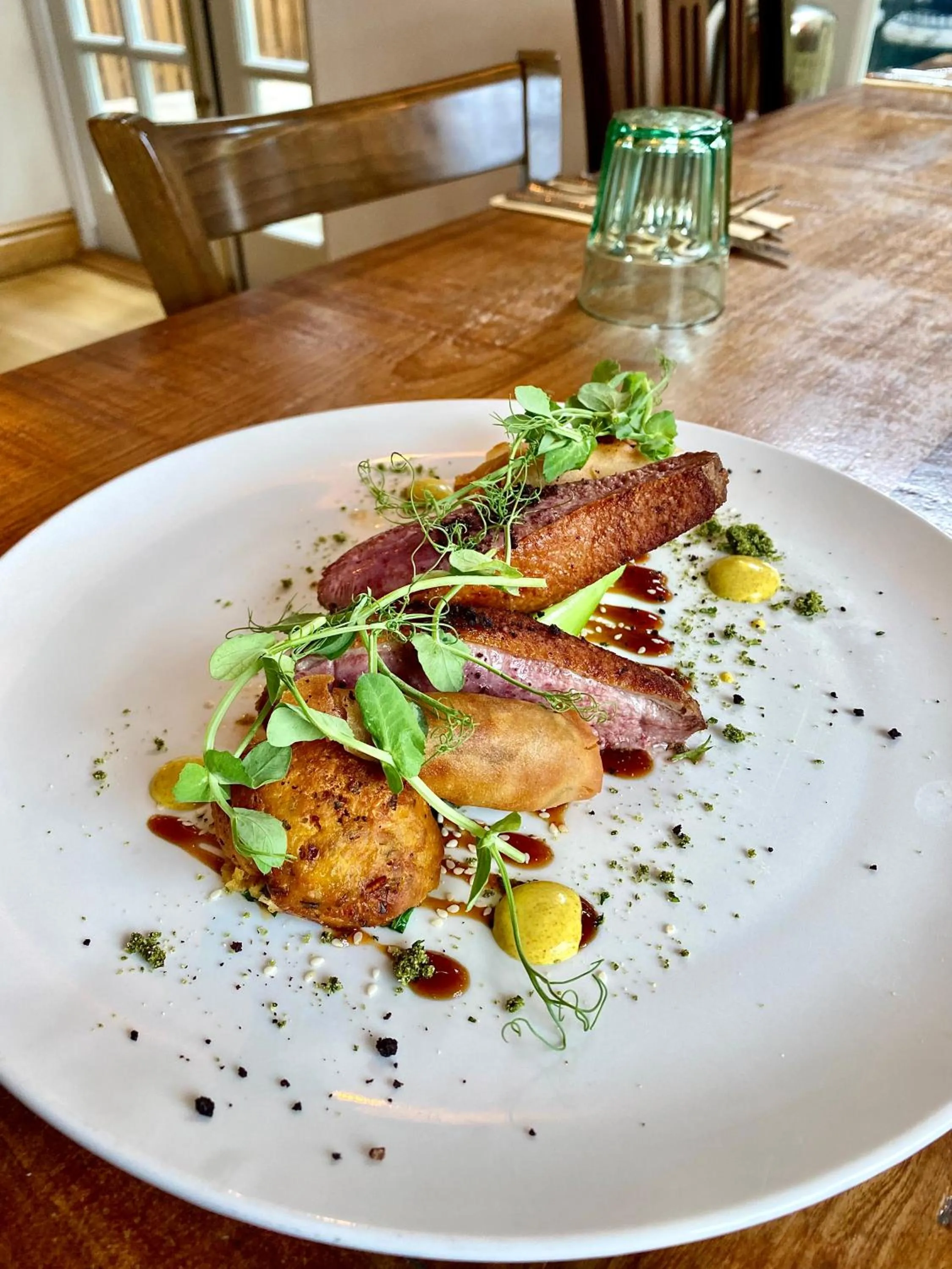 Food and drinks in The Devonshire Arms