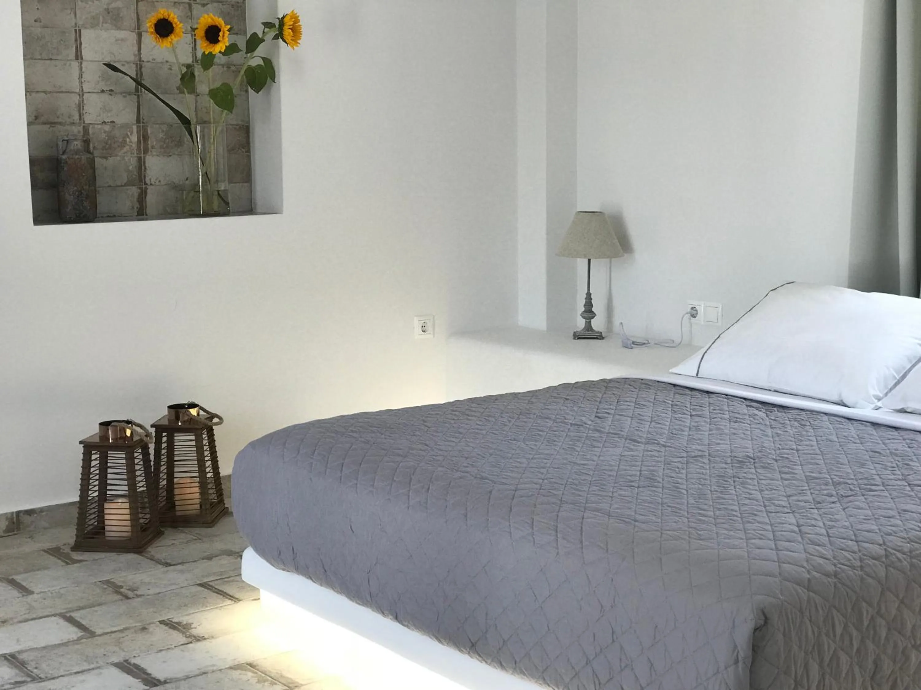 Bed in Elia Residences Santorini