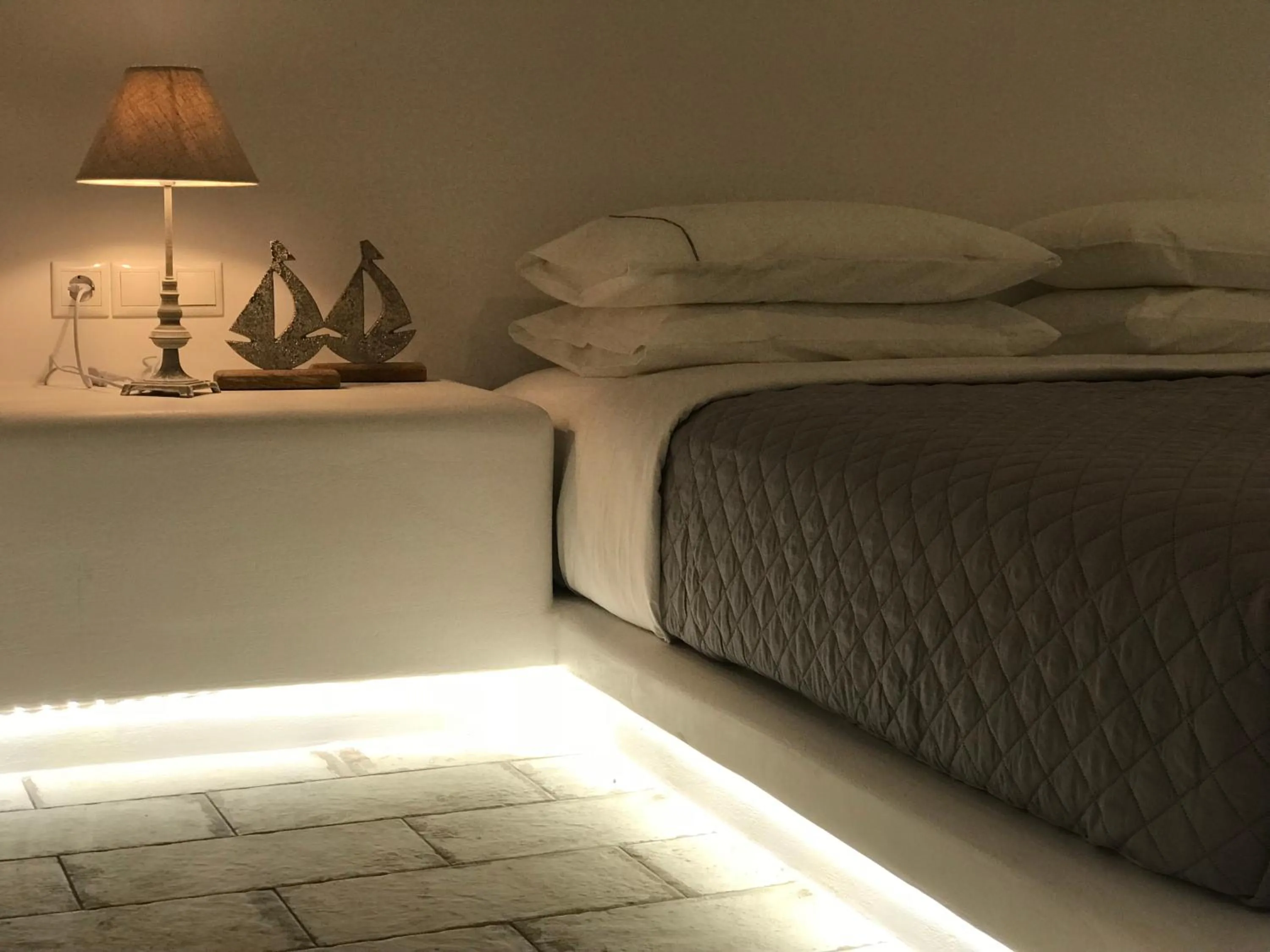 Bed in Elia Residences Santorini