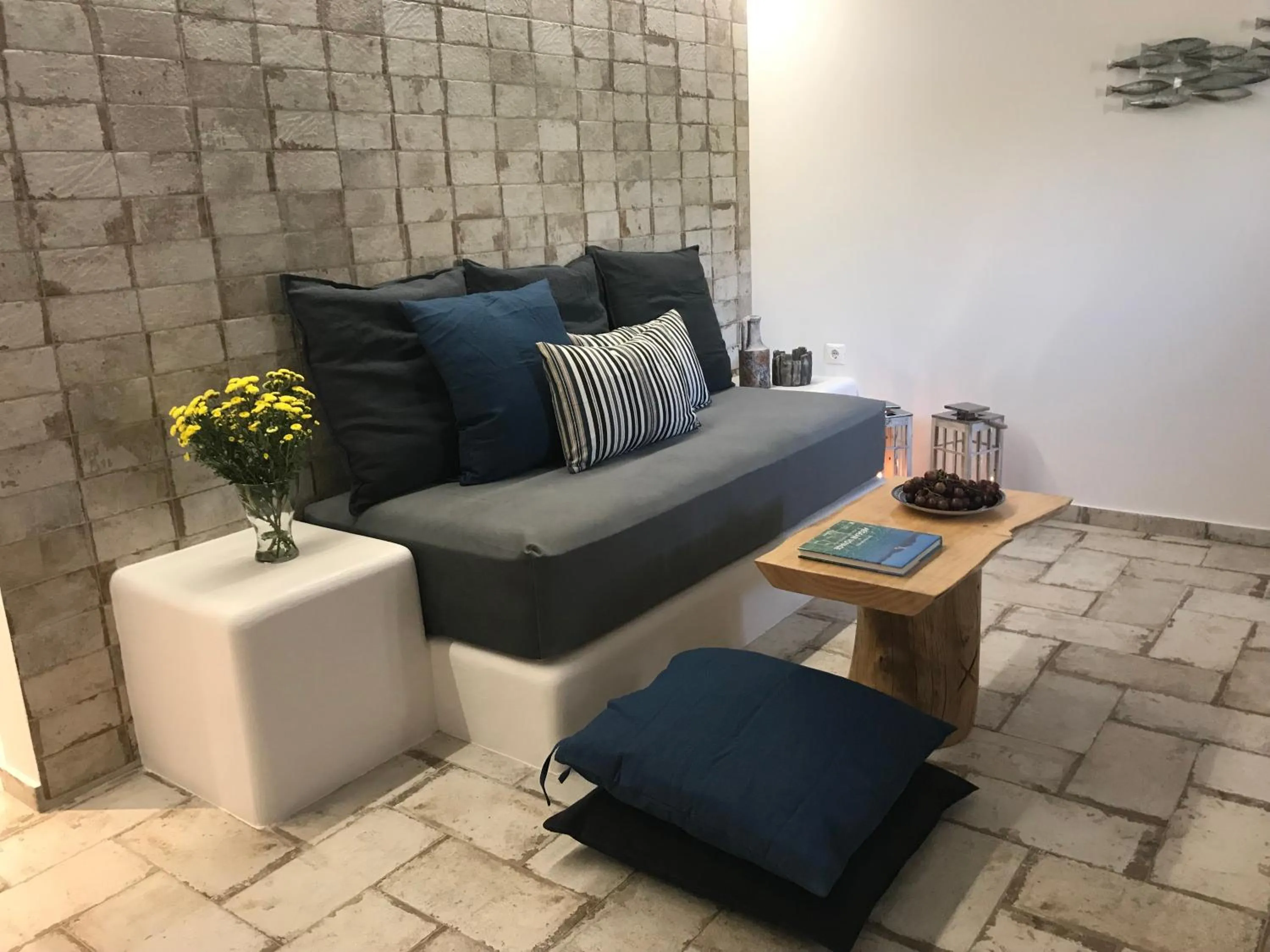 Living room in Elia Residences Santorini