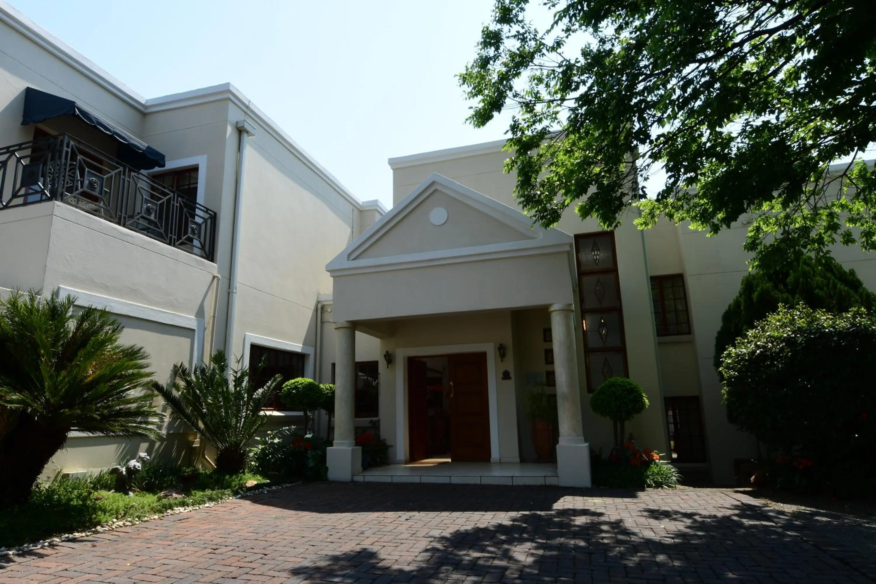 Property building in Highgrove Guesthouse Morningside Sandton
